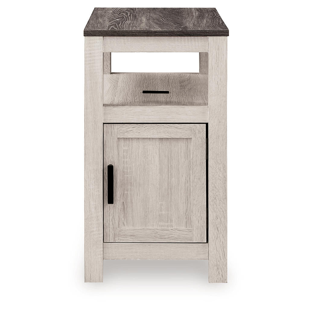 Fendenmore Chairside End Table Signature Design by Ashley® Living Room