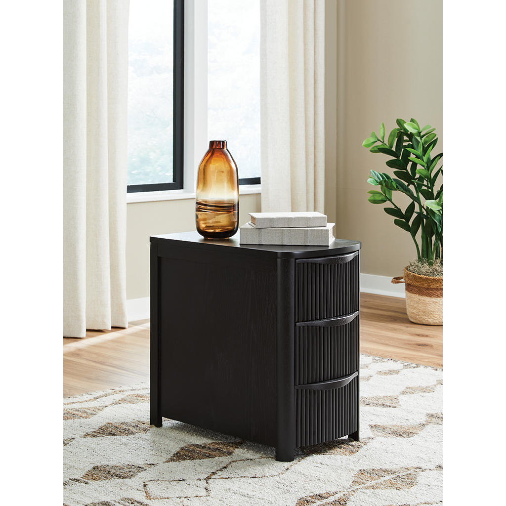 Camdill Chairside End Table Signature Design by Ashley® Living Room