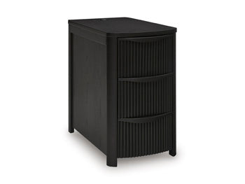 Camdill Chairside End Table Signature Design by Ashley® Living Room