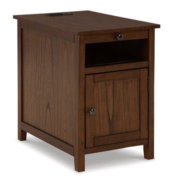 Treytown Chairside End Table Signature Design by Ashley® Living Room