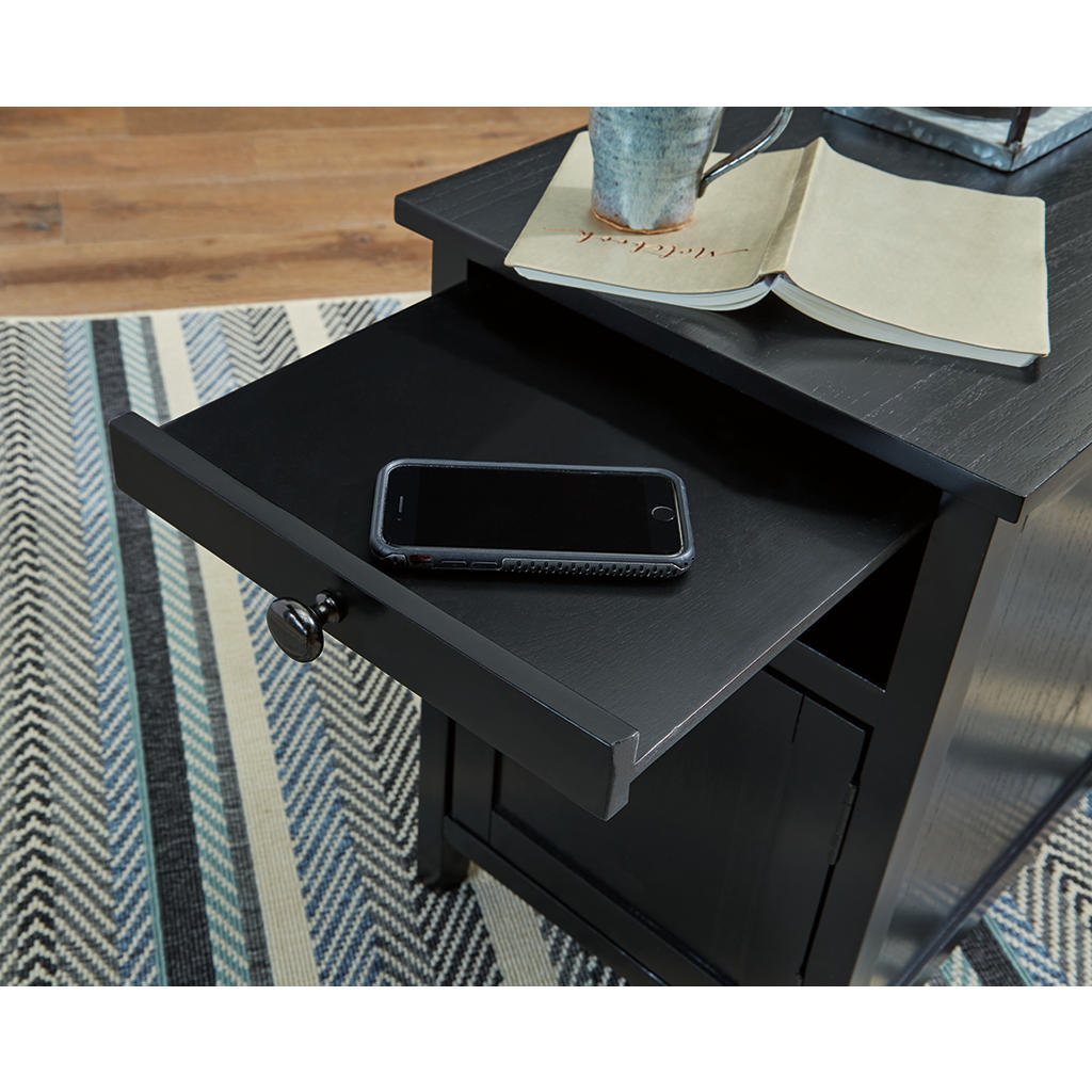 Treytown Chairside End Table Signature Design by Ashley® Living Room