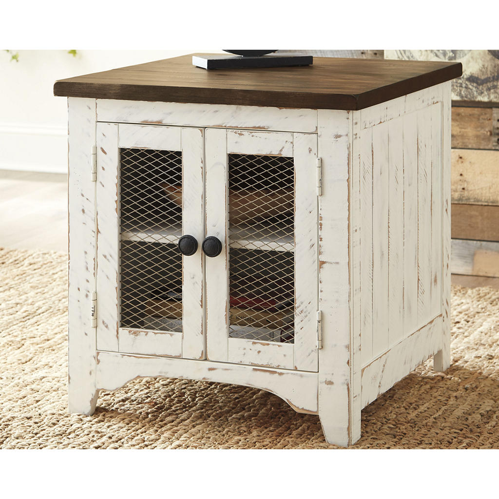 Wystfield End Table Signature Design by Ashley® Living Room