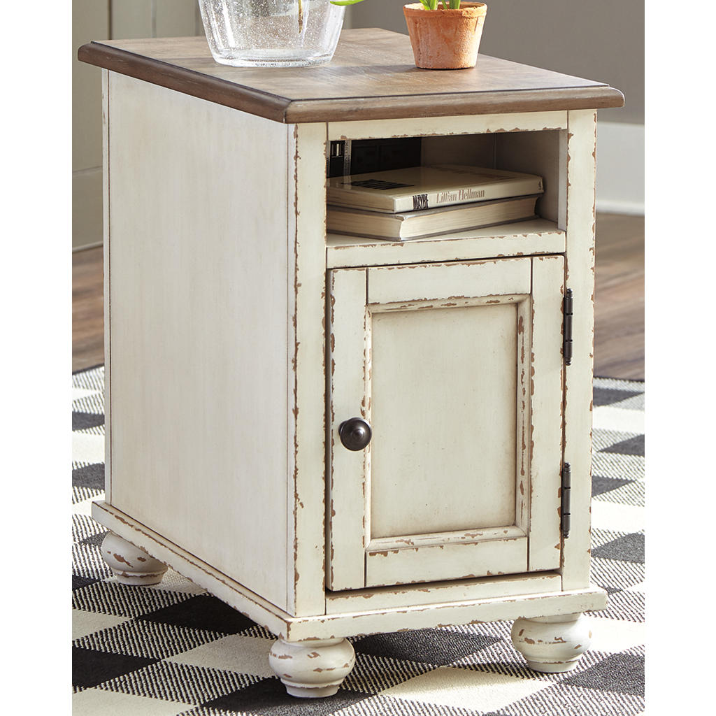 Realyn Chairside End Table Signature Design by Ashley® Living Room
