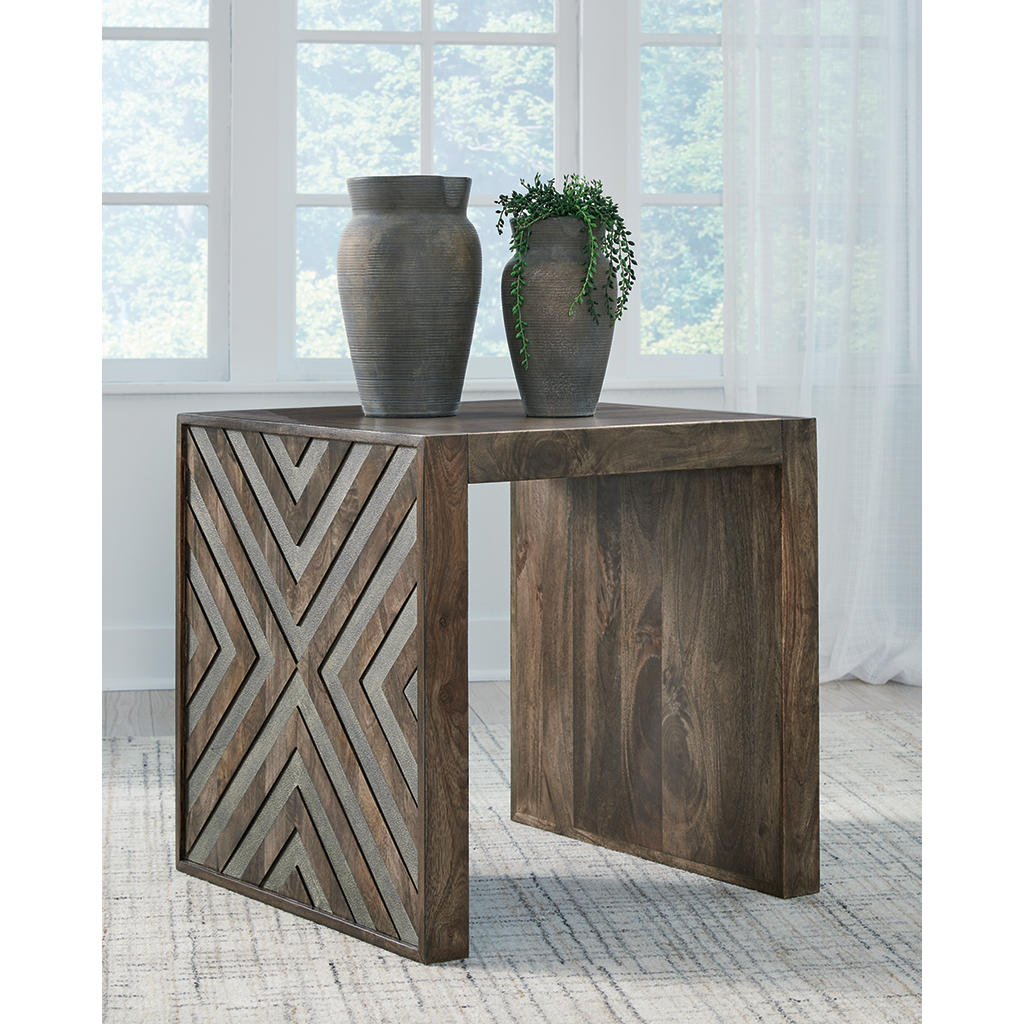 Dreggan End Table Signature Design by Ashley® Living Room