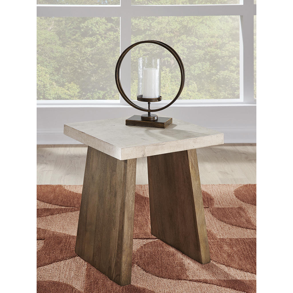 Brendalhouse End Table Signature Design by Ashley® Living Room
