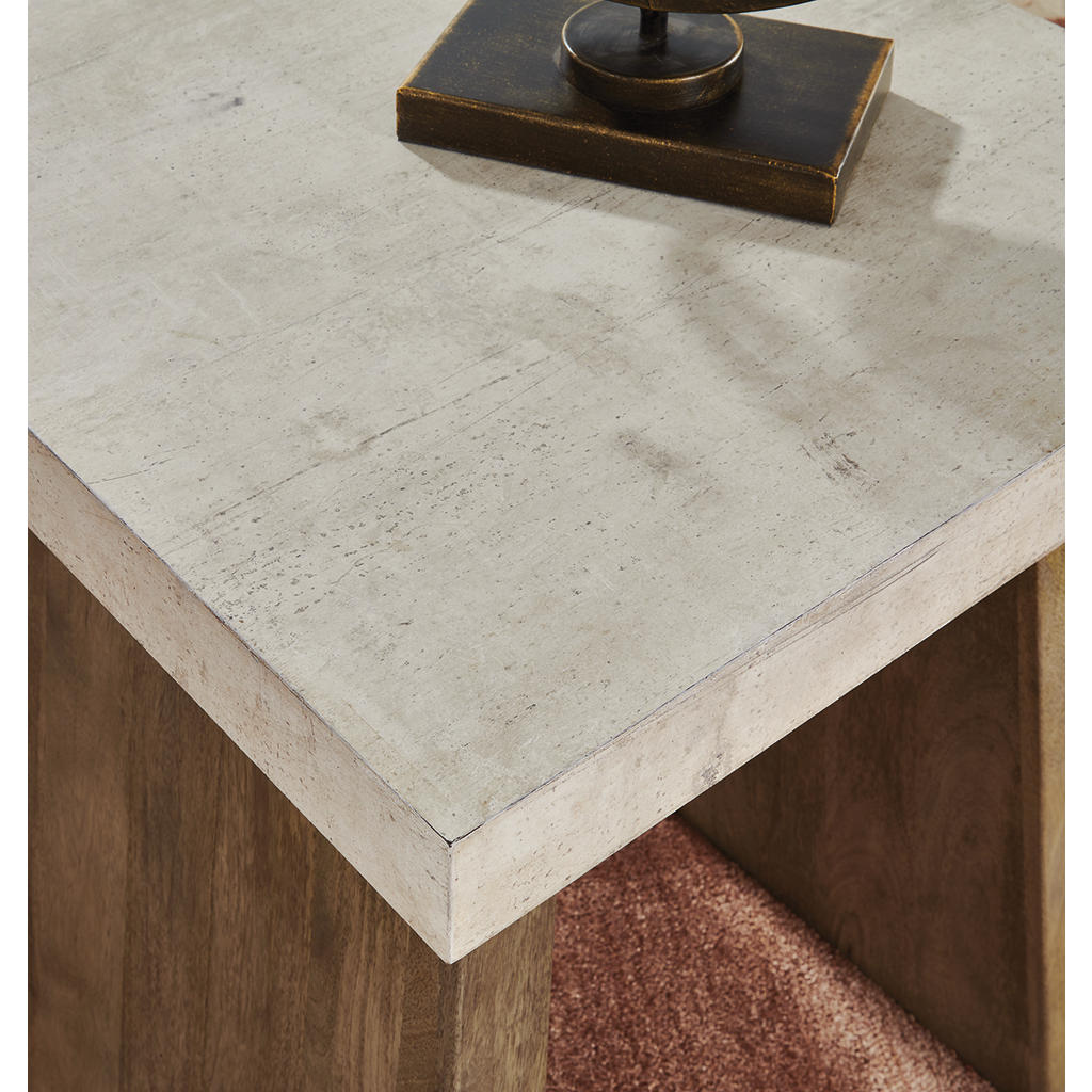Brendalhouse End Table Signature Design by Ashley® Living Room