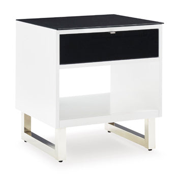 Gardoni End Table Signature Design by Ashley® Living Room