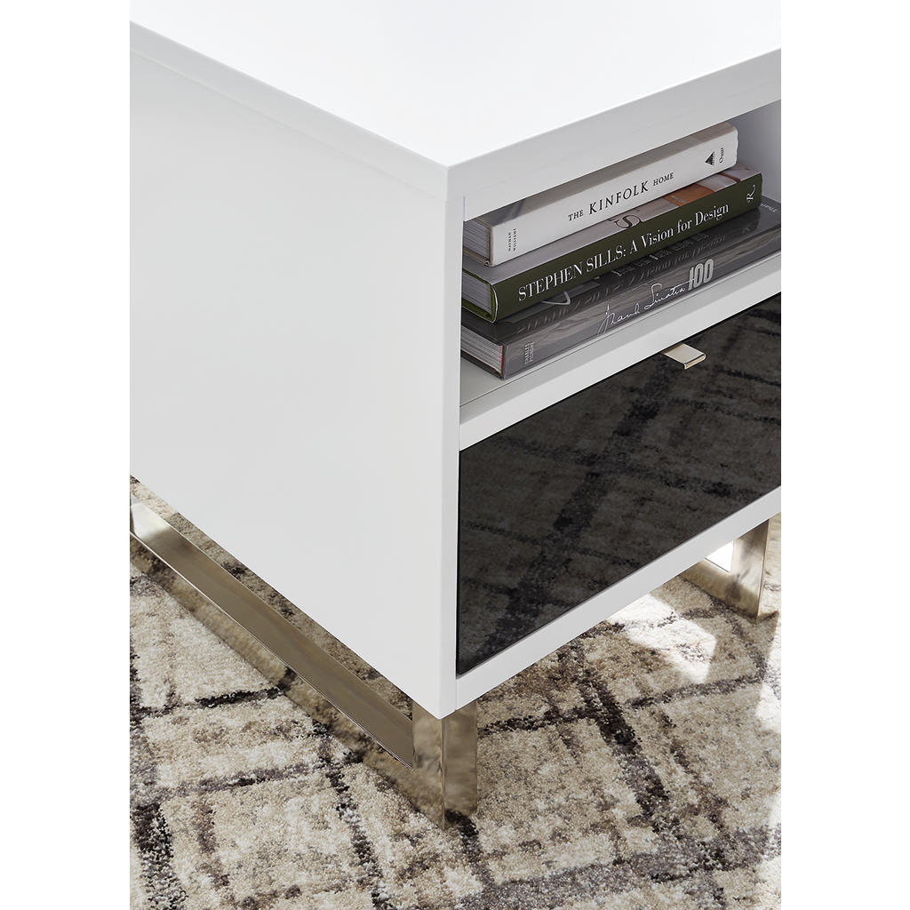 Gardoni Coffee Table and 2 Chairside End Tables Signature Design by Ashley® Uncategorized