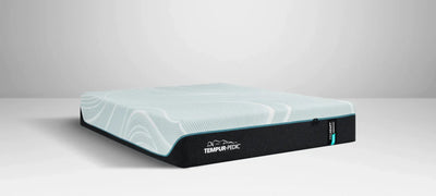 TEMPUR-ProAdapt Medium 2.0 all-foam mattress, Queen, three-quarter view