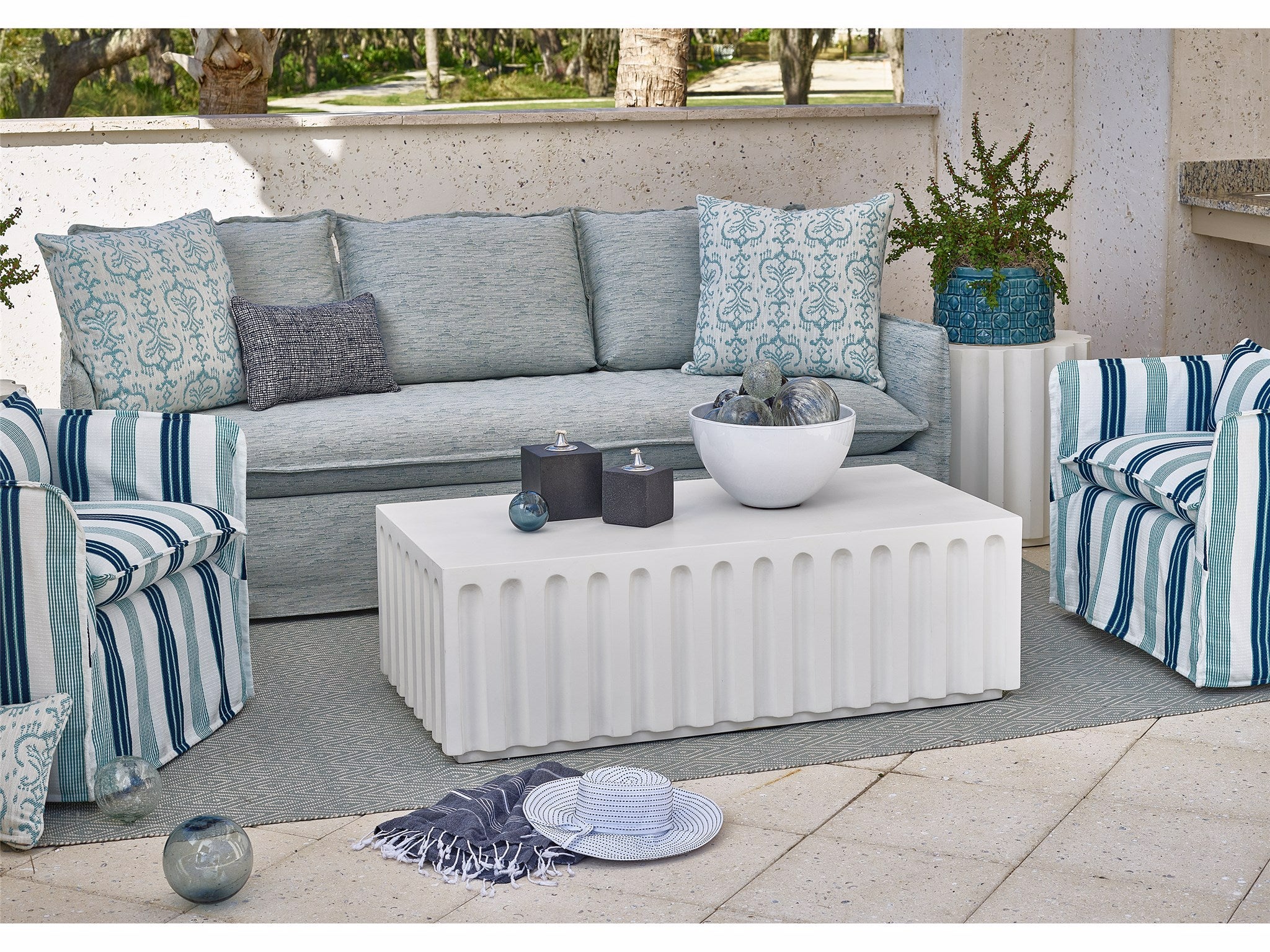 Universal Furniture Edisto Cocktail Table — Coastal Living Outdoor Collection
