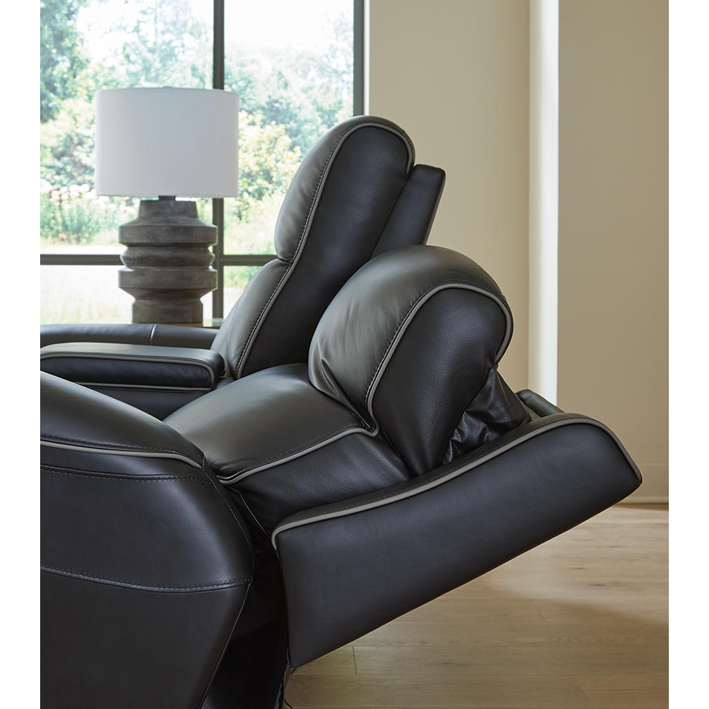 5Z-Comfort Power Reclining Loveseat with Console Signature Design by Ashley® Living Room