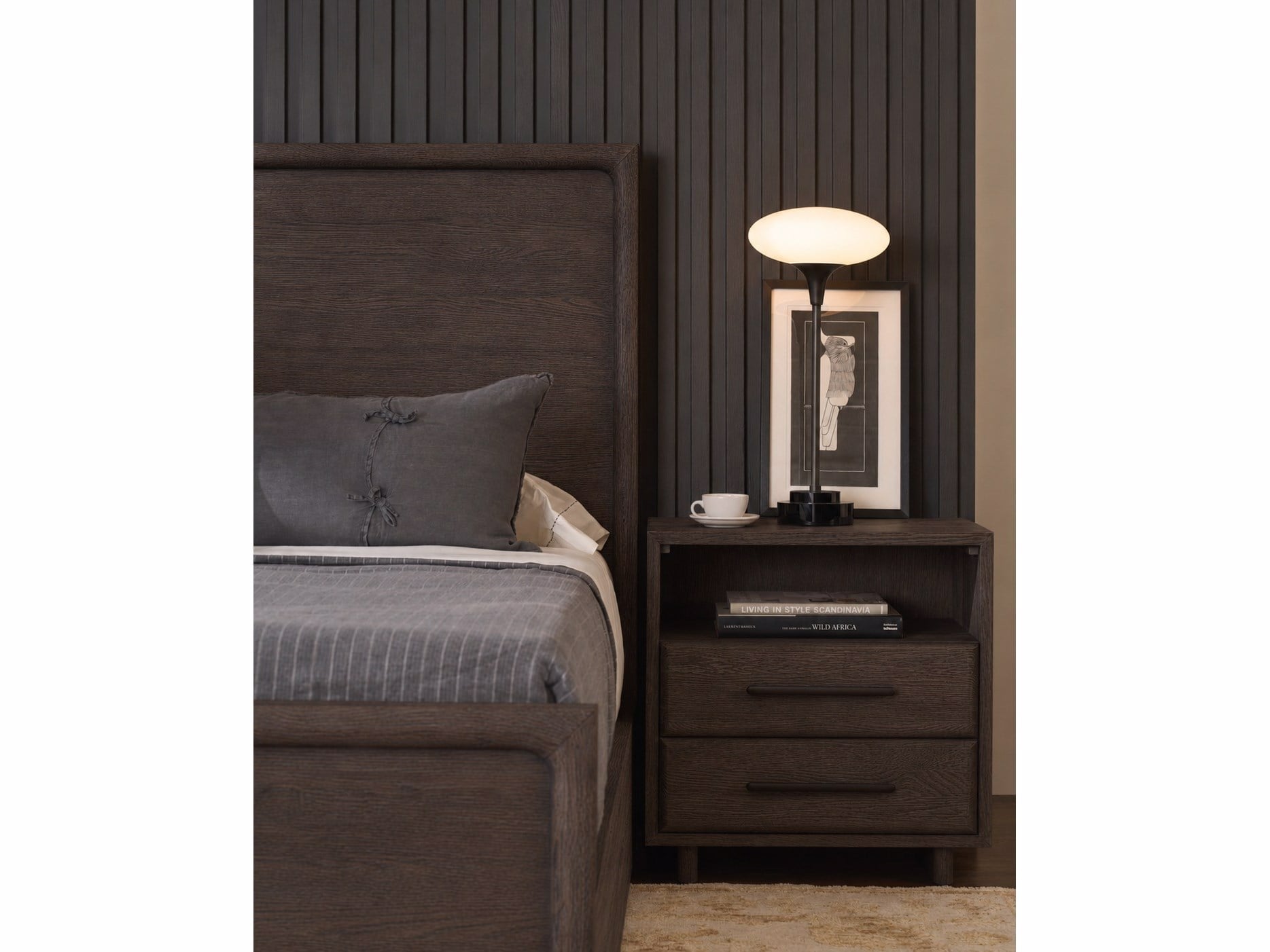 Universal Furniture Sable Panel Bed — Modern Collection