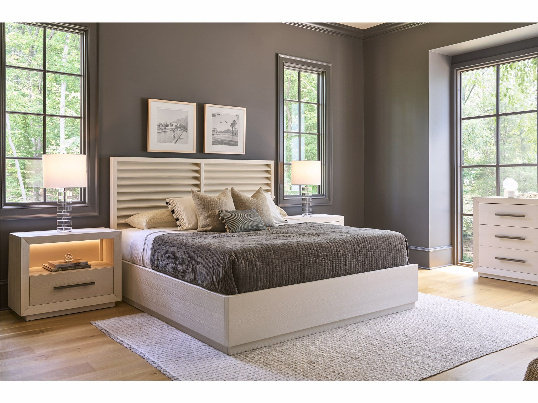 Universal Furniture Shoreline Panel Storage Bed — Oasis Collection