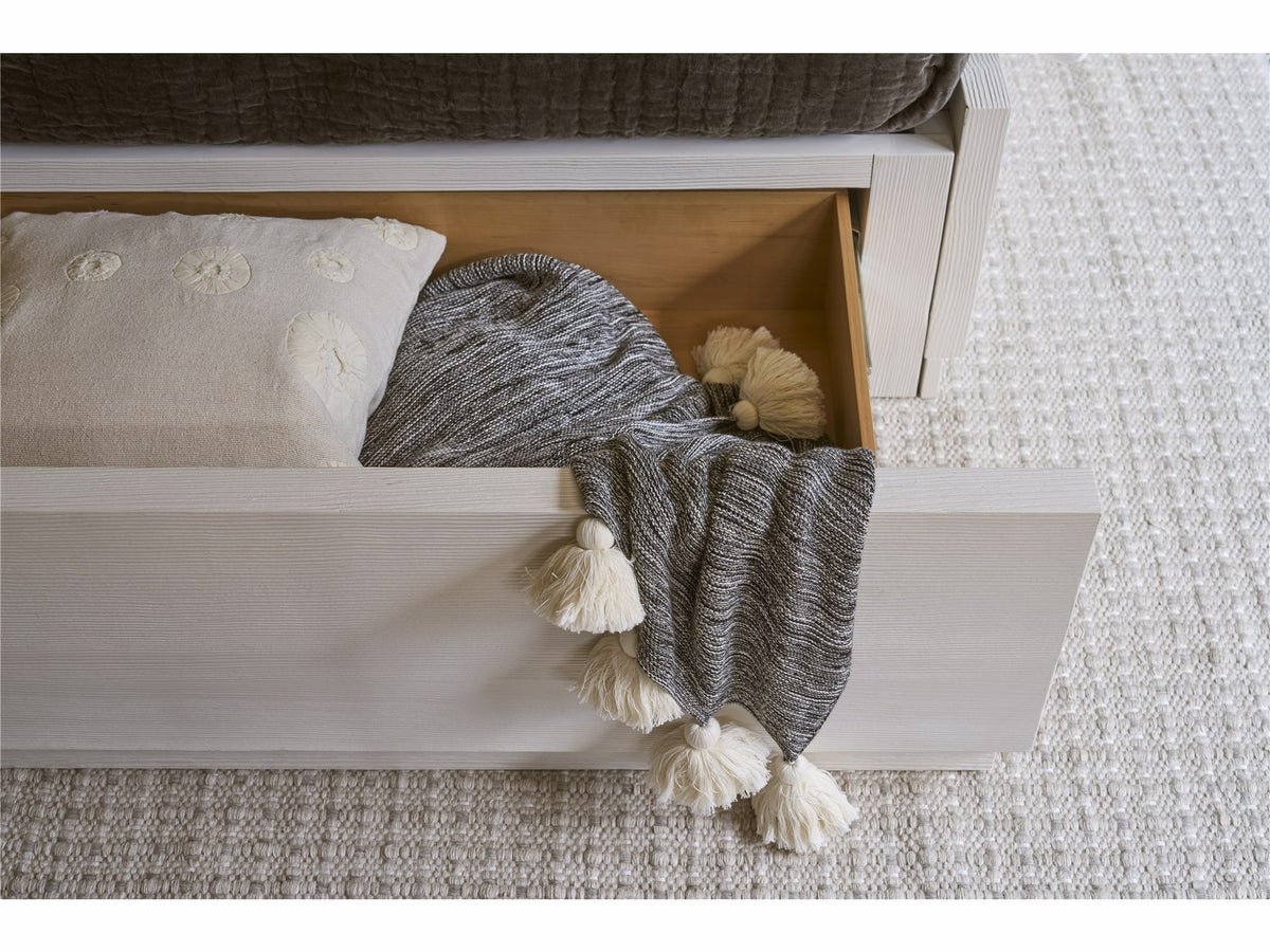 Universal Furniture Shoreline Panel Storage Bed — Oasis Collection