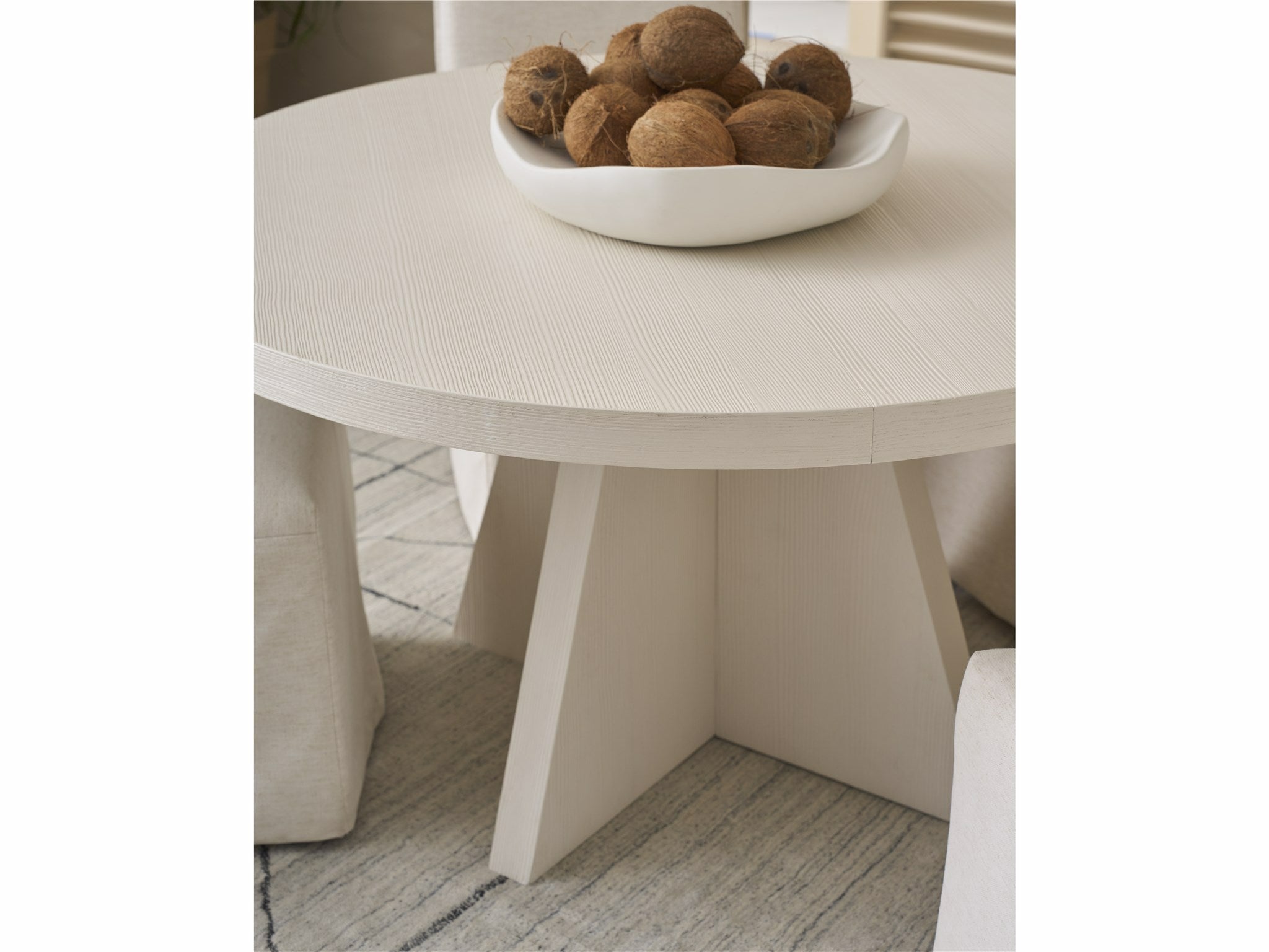 Universal Furniture Shoreline Dining Table — Oasis Collection