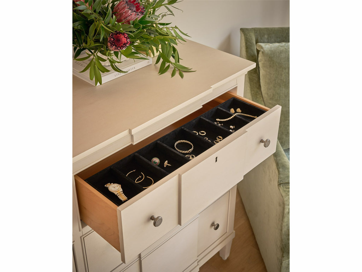 Universal Furniture Birchaven Willow Dresser — 6 Drawer — Birchaven Collection