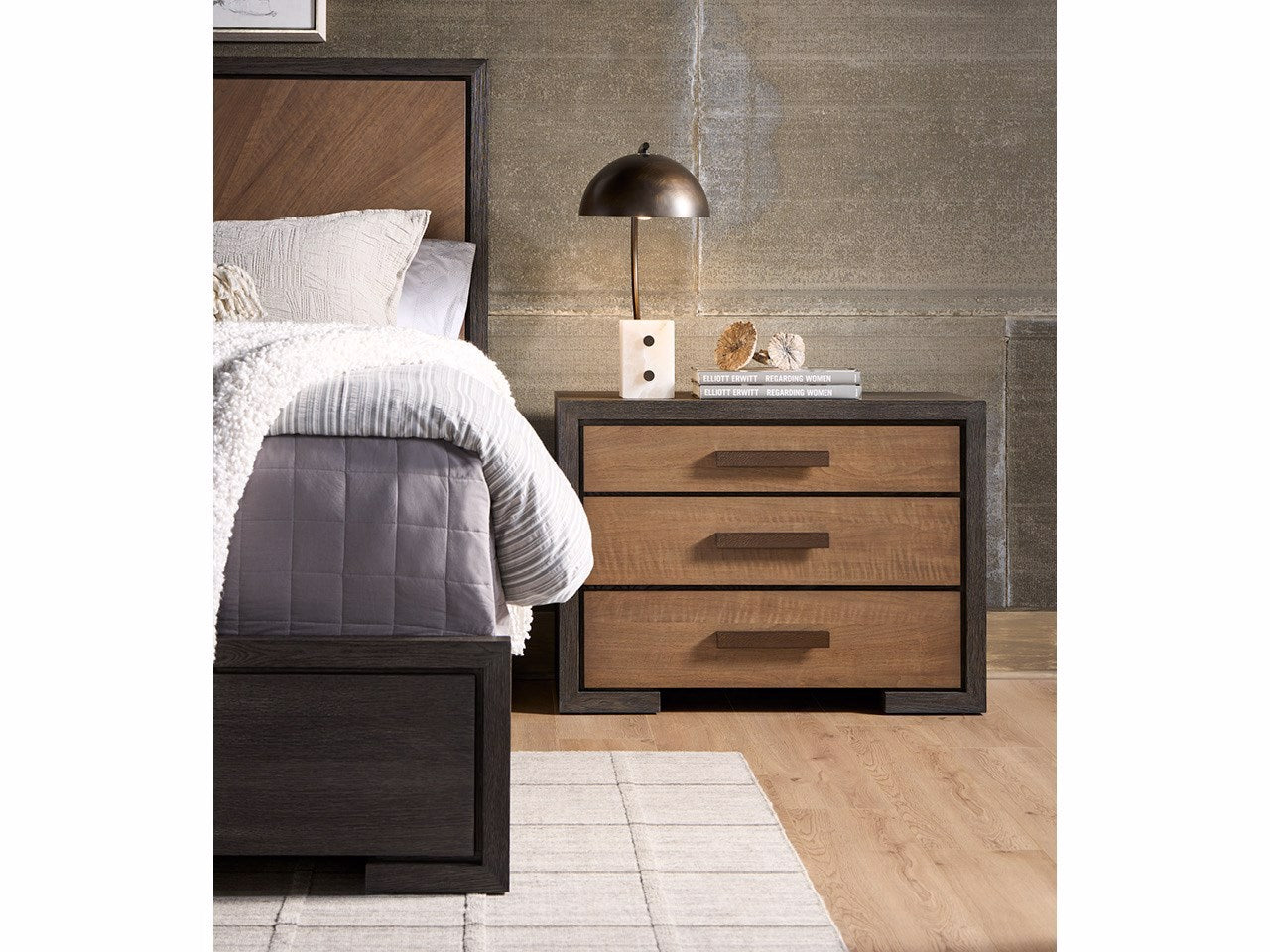 Universal Furniture Veil Bachelors Chest — Modern Collection