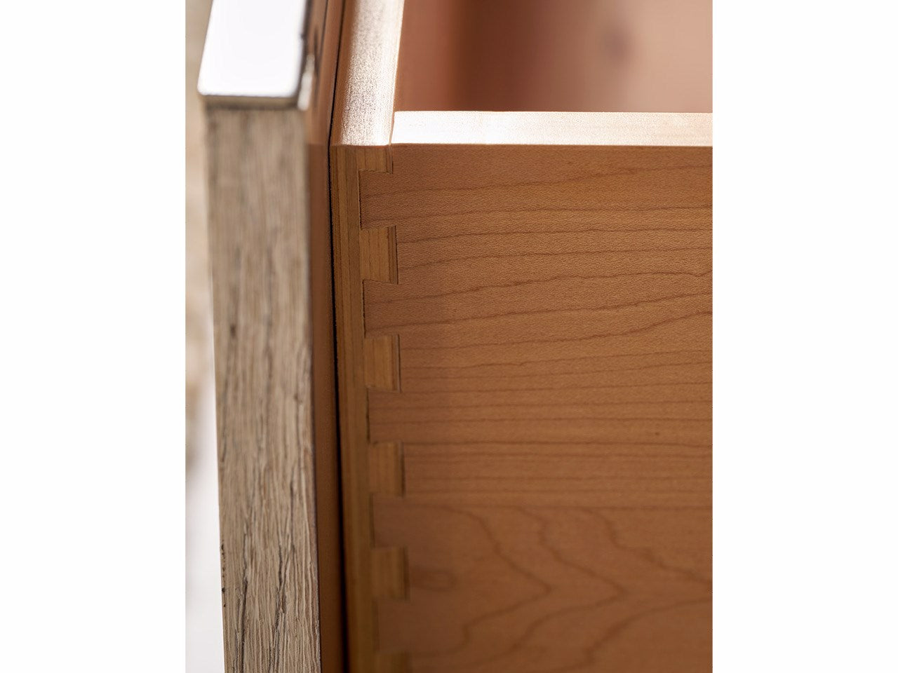 Universal Furniture Quartz Drawer Chest — Modern Collection
