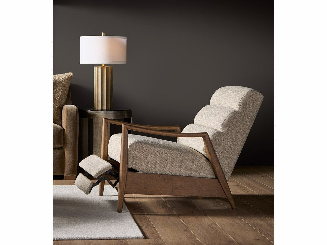 Universal Furniture Lucca Recliner — Mykal Sandstone — Lucca Collection