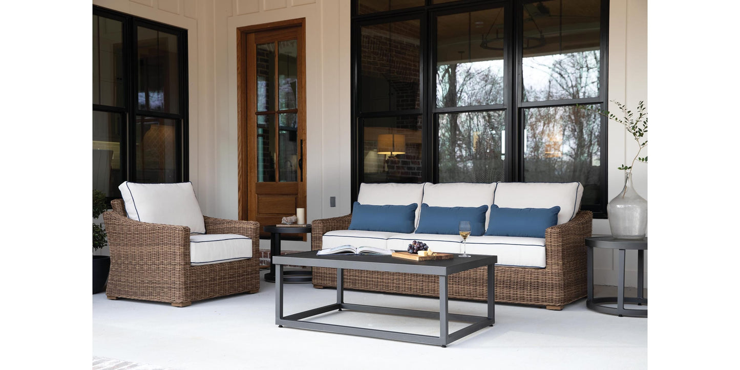 Huntington Outdoor Lounge Chair Bassett