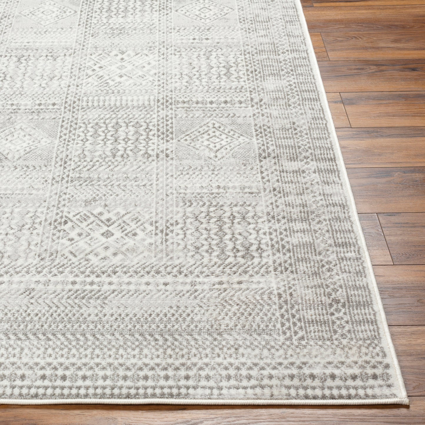 Pisa Machine Woven Rug Livabliss Pisa