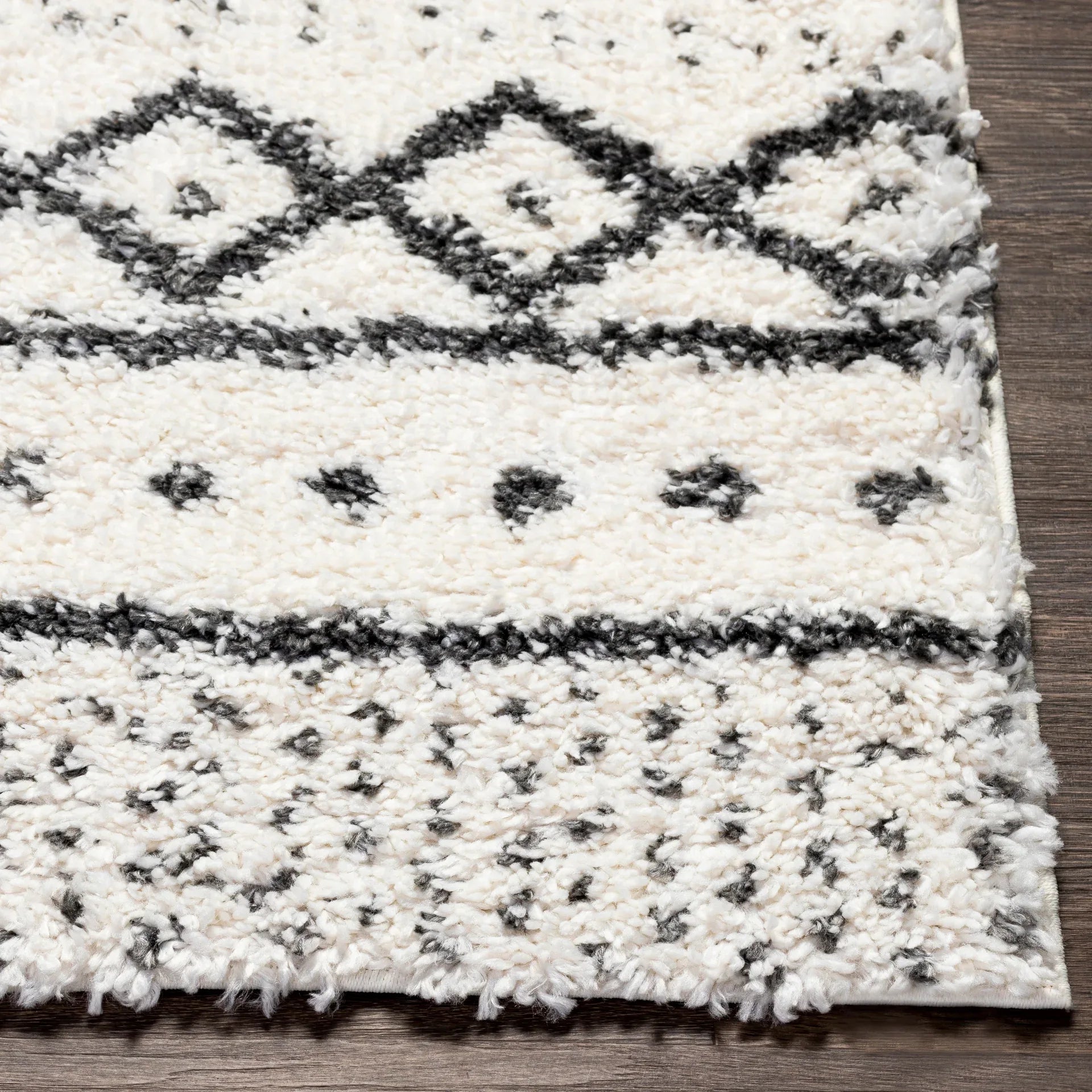 Deluxe Shag Machine Woven Rug Livabliss Deluxe Shag