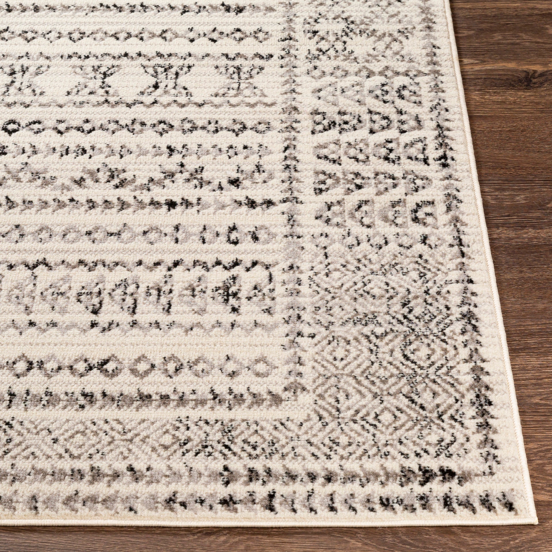 Pisa Machine Woven Rug Livabliss Pisa