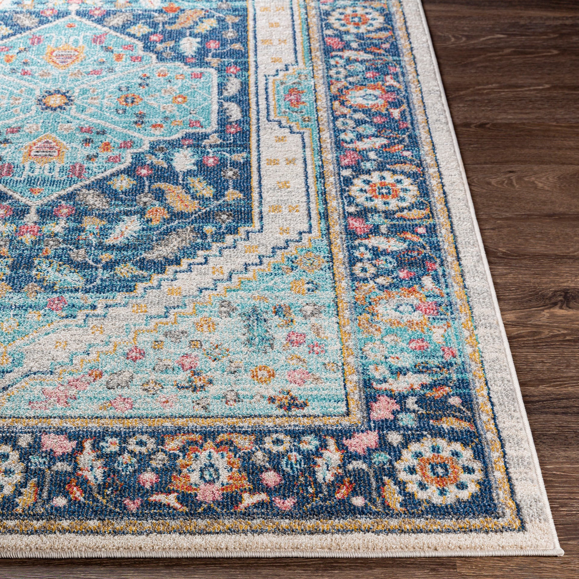 Serapi Machine Woven Rug Livabliss Serapi