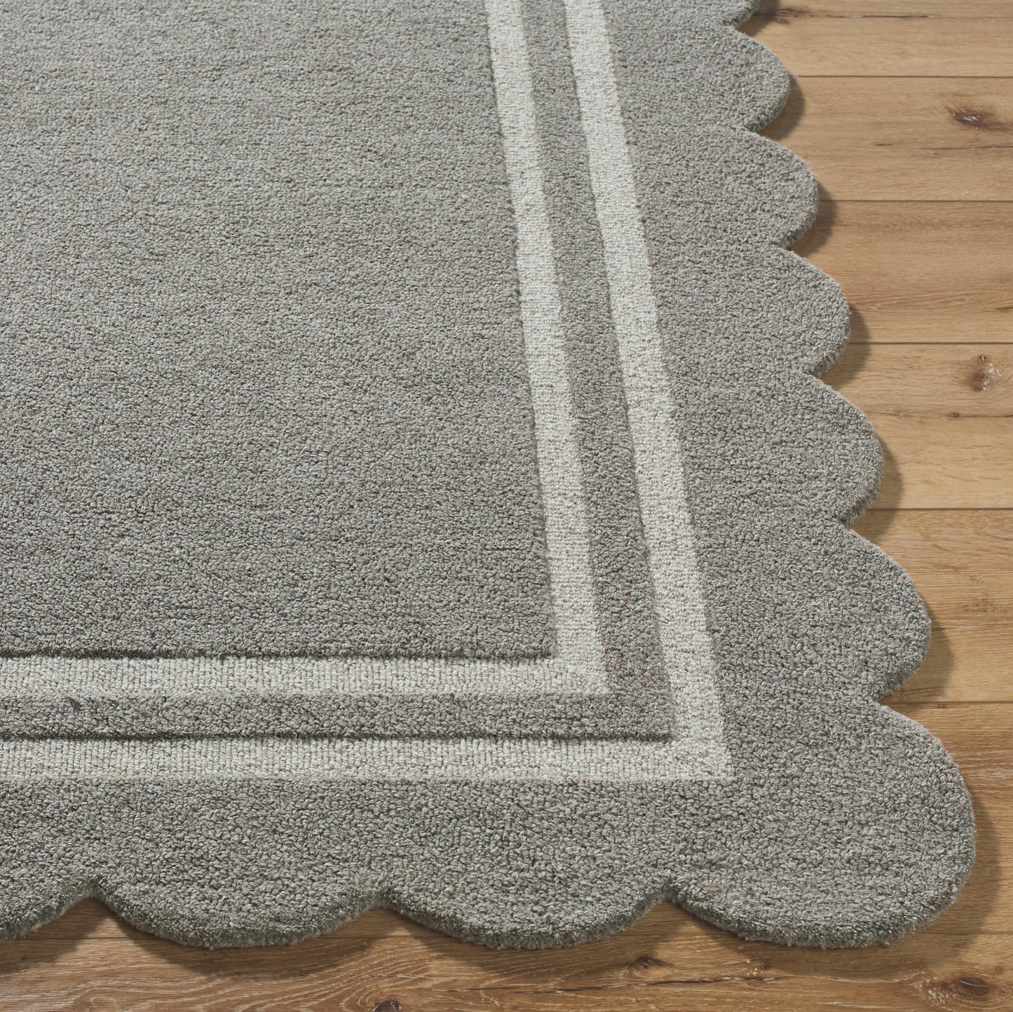 Scalloped Handmade Rug Livabliss Scalloped