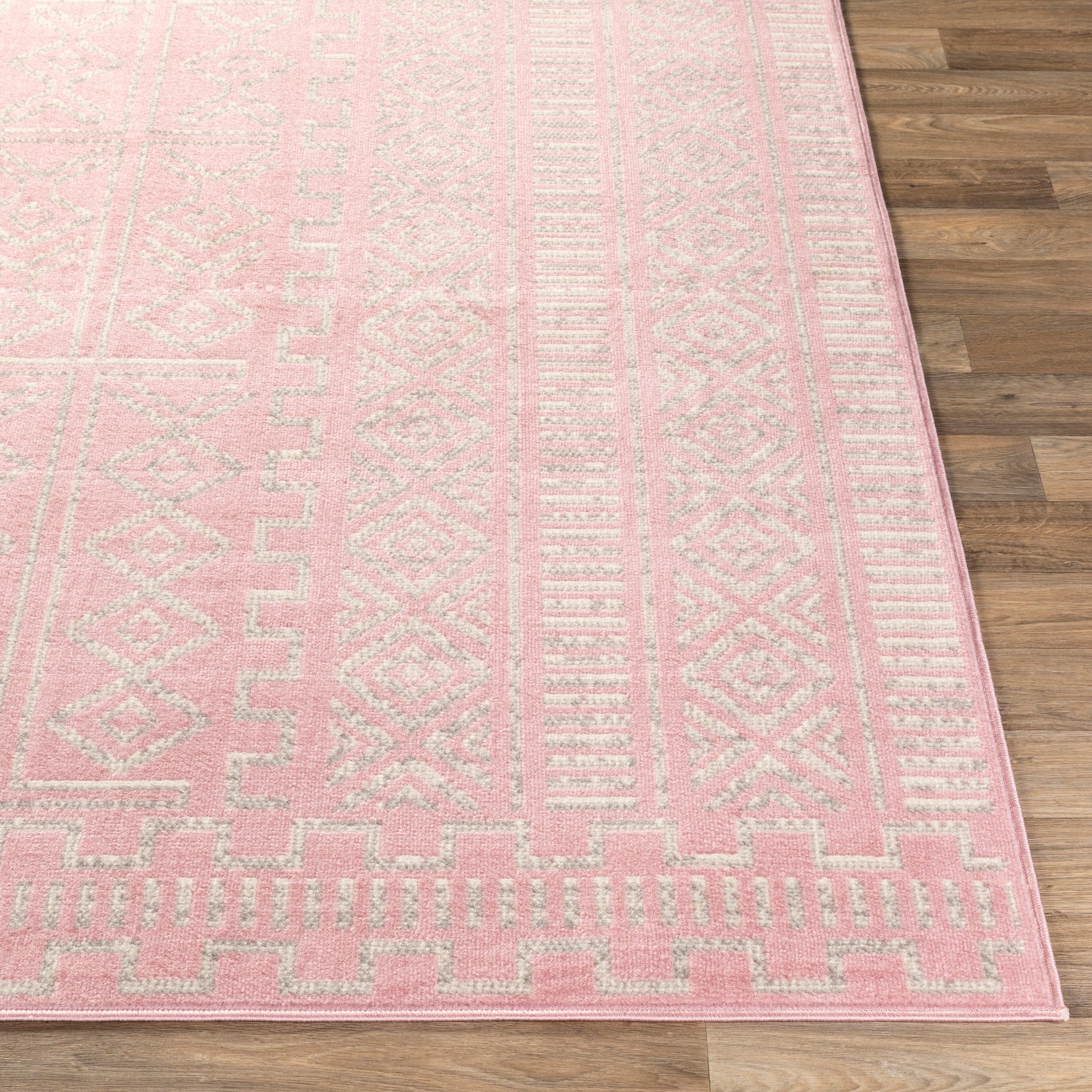Ustad Machine Woven Rug Livabliss Ustad