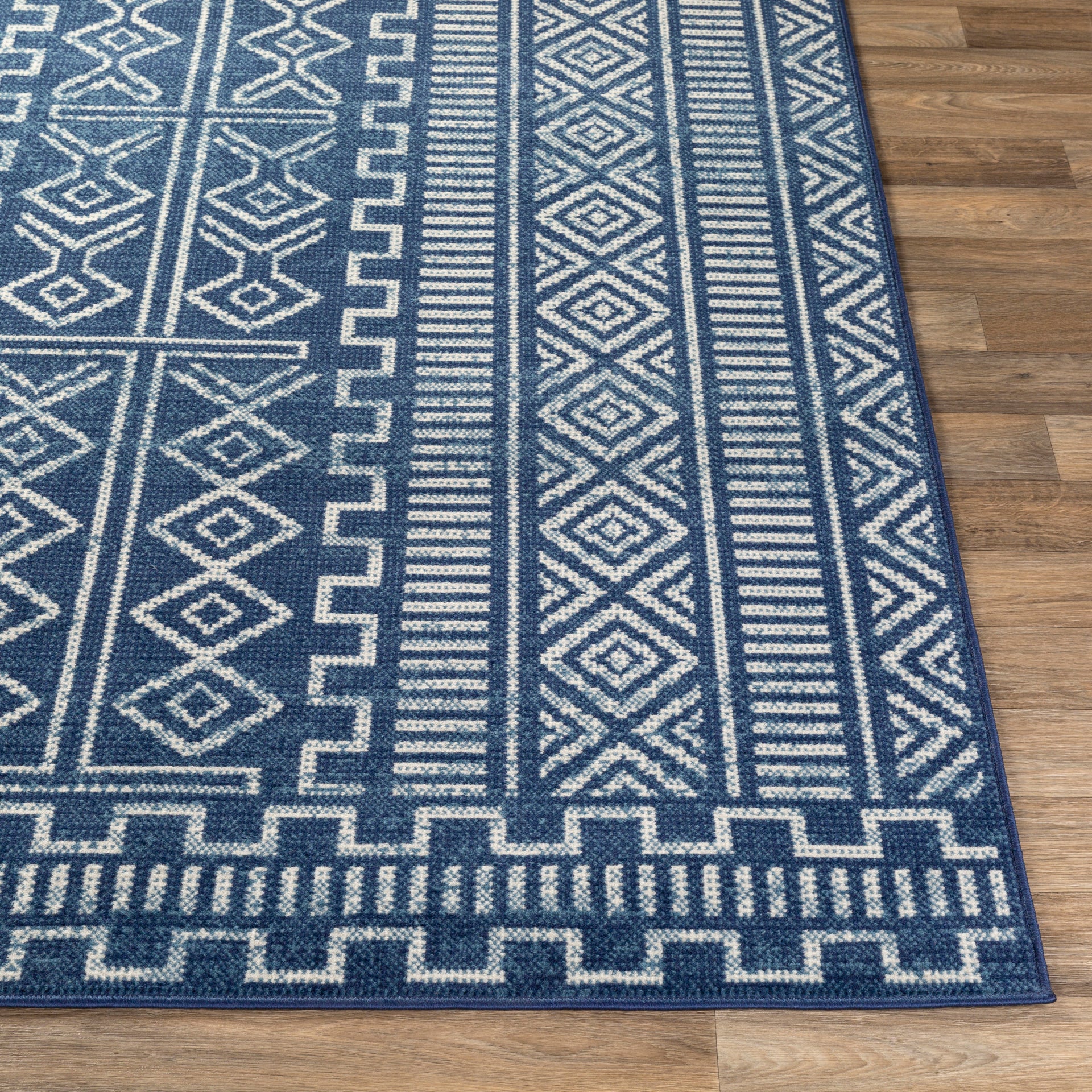 Ustad Machine Woven Rug Livabliss Ustad