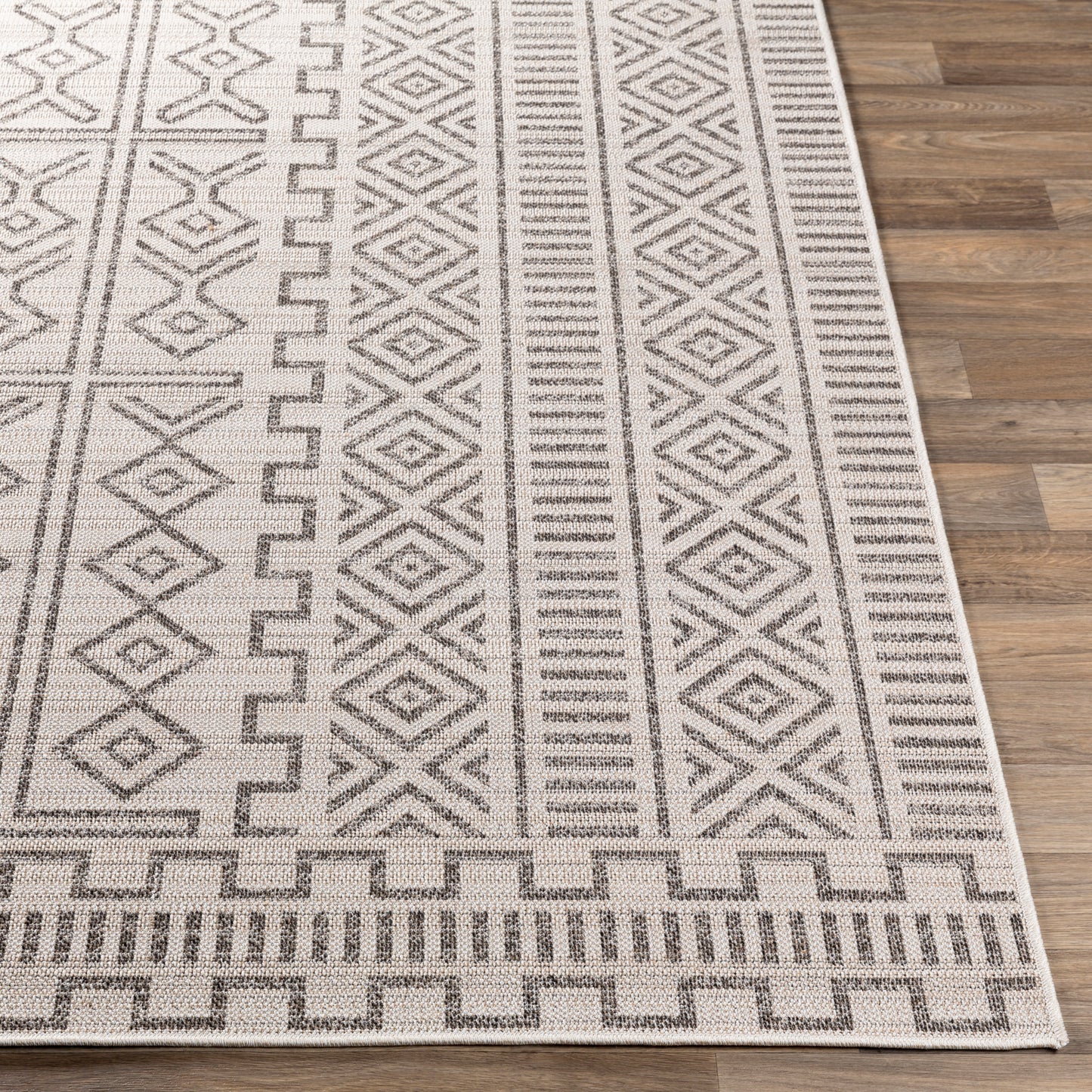 Veranda Machine Woven Rug Livabliss Veranda