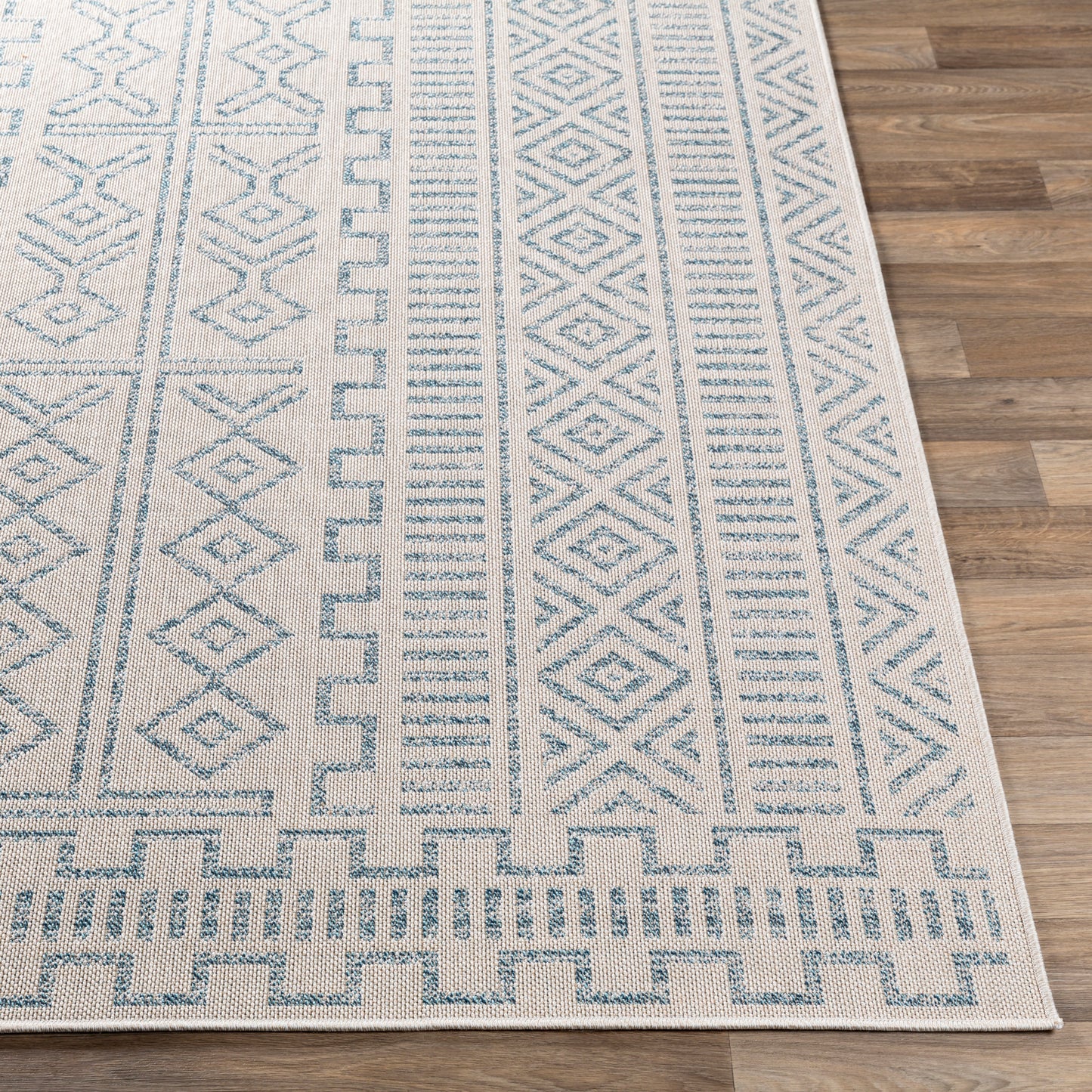 Veranda Machine Woven Rug Livabliss Veranda
