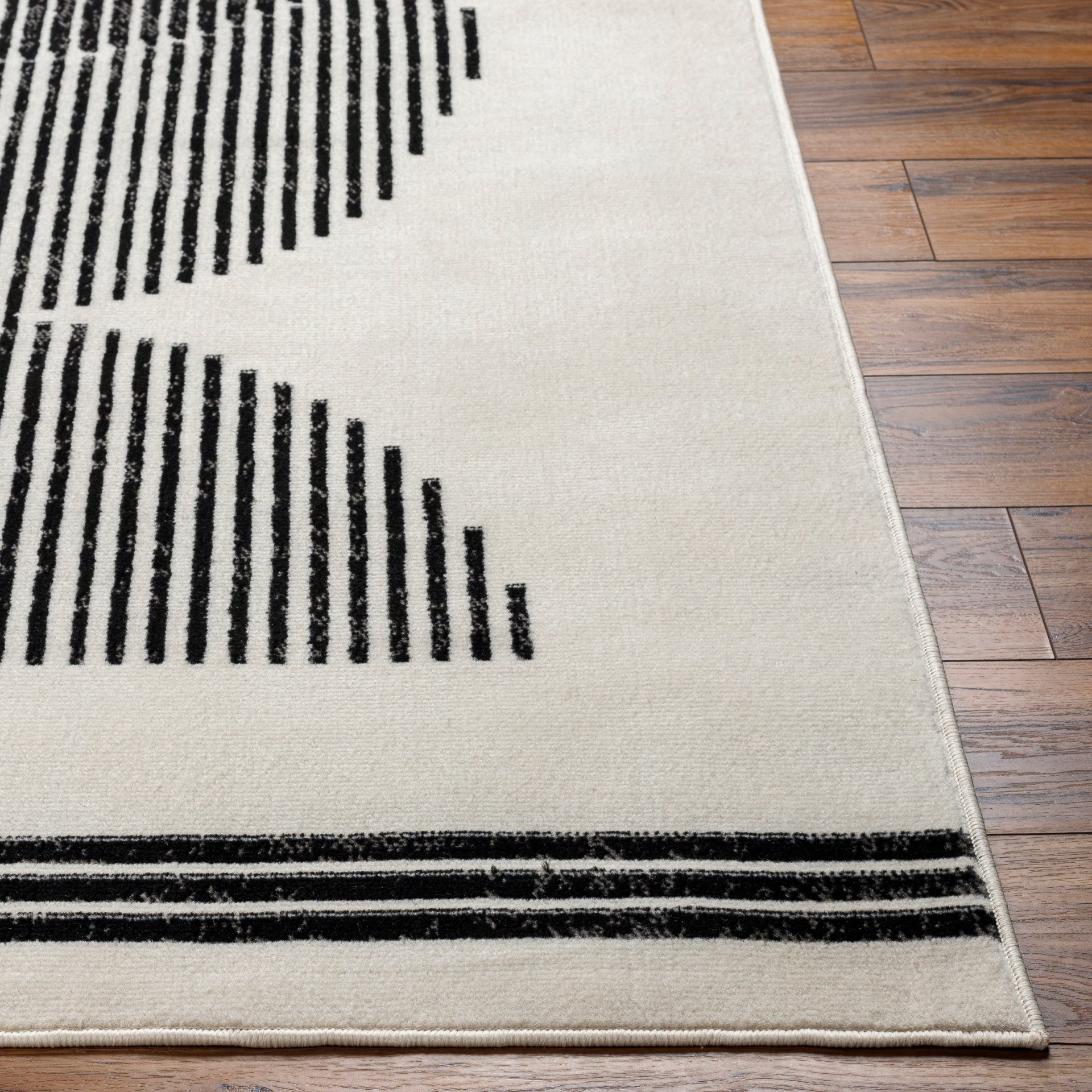 Pisa Machine Woven Rug Livabliss Pisa