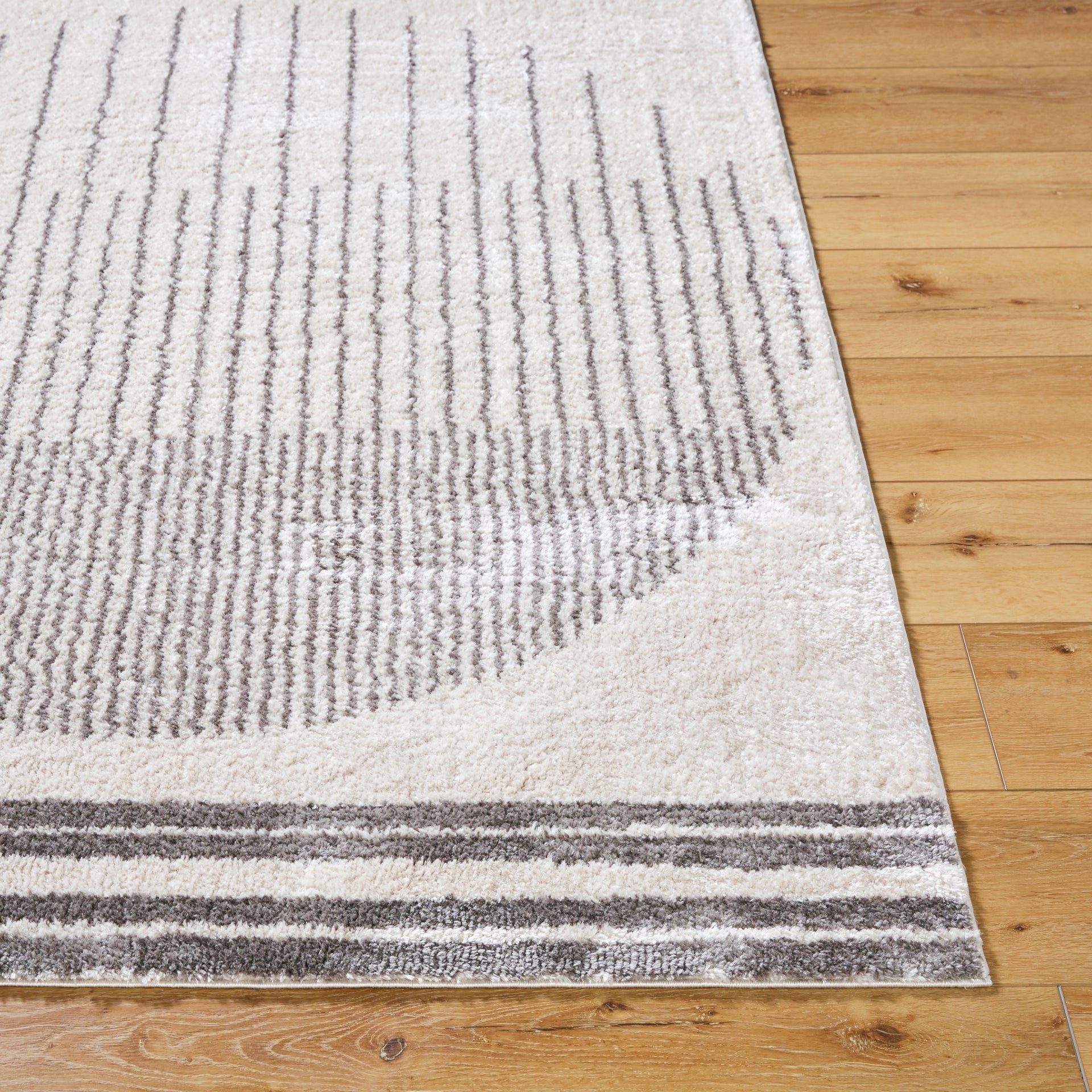 Fossay Shag Machine Woven Rug Livabliss Fossay Shag