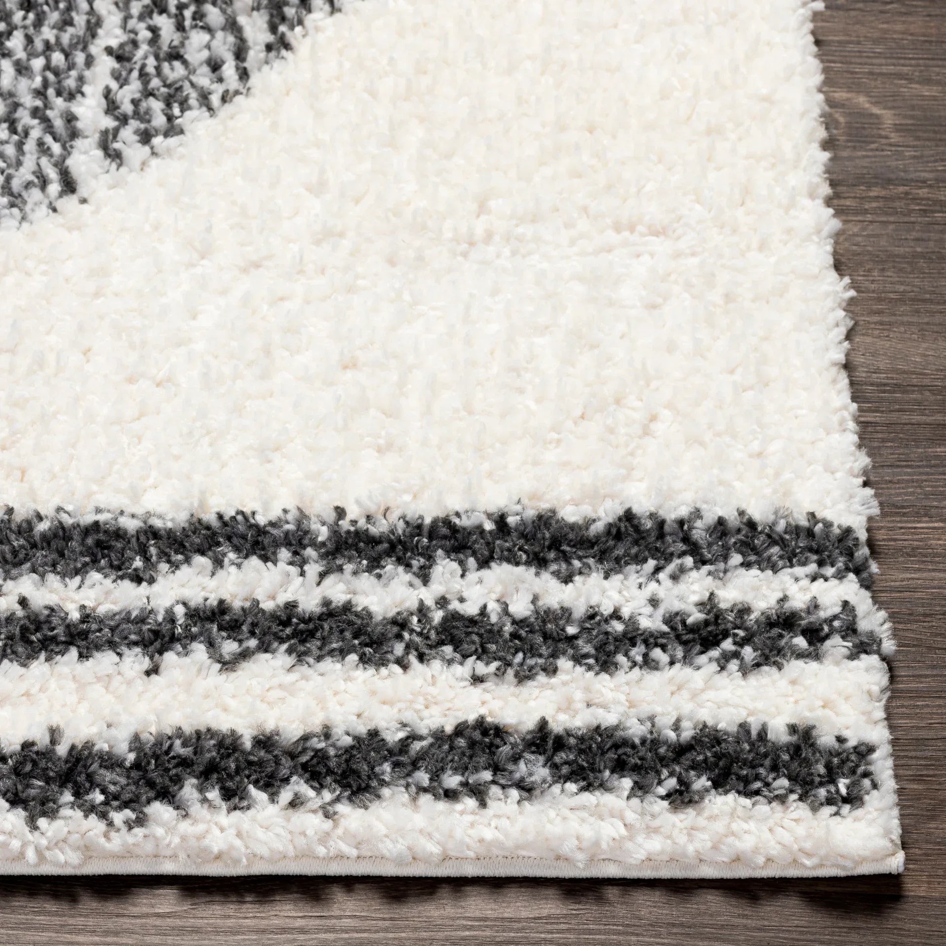 Deluxe Shag Machine Woven Rug Livabliss Deluxe Shag