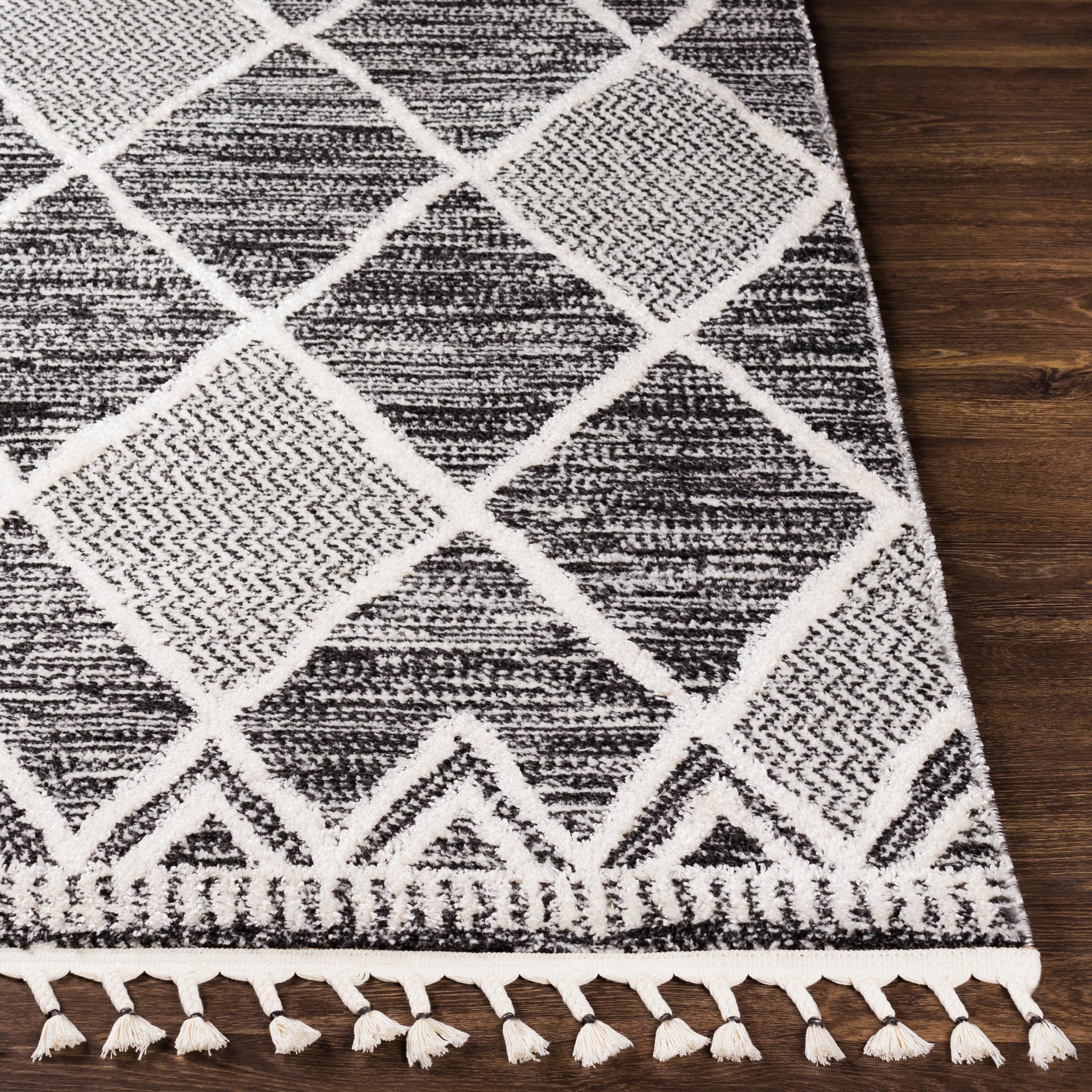 Valencia Machine Woven Rug Livabliss Valencia