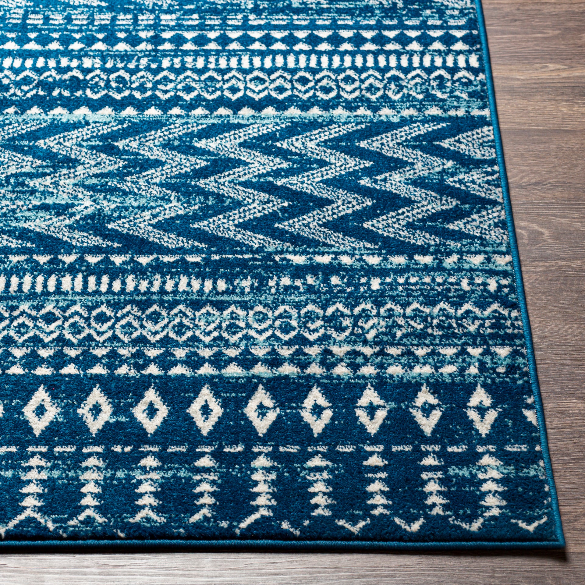 Tevazu Machine Woven Rug Livabliss Tevazu