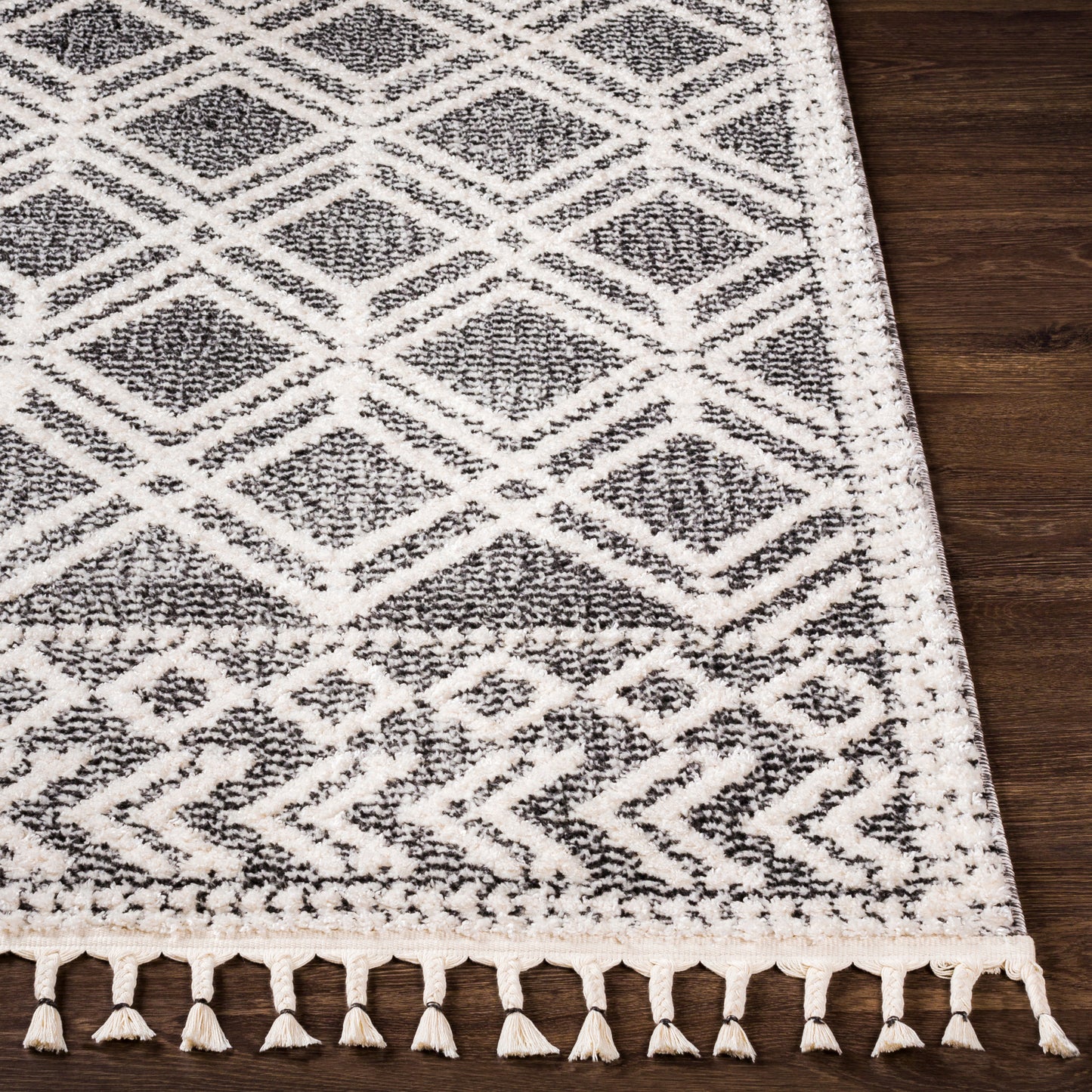Valencia Machine Woven Rug Livabliss Valencia