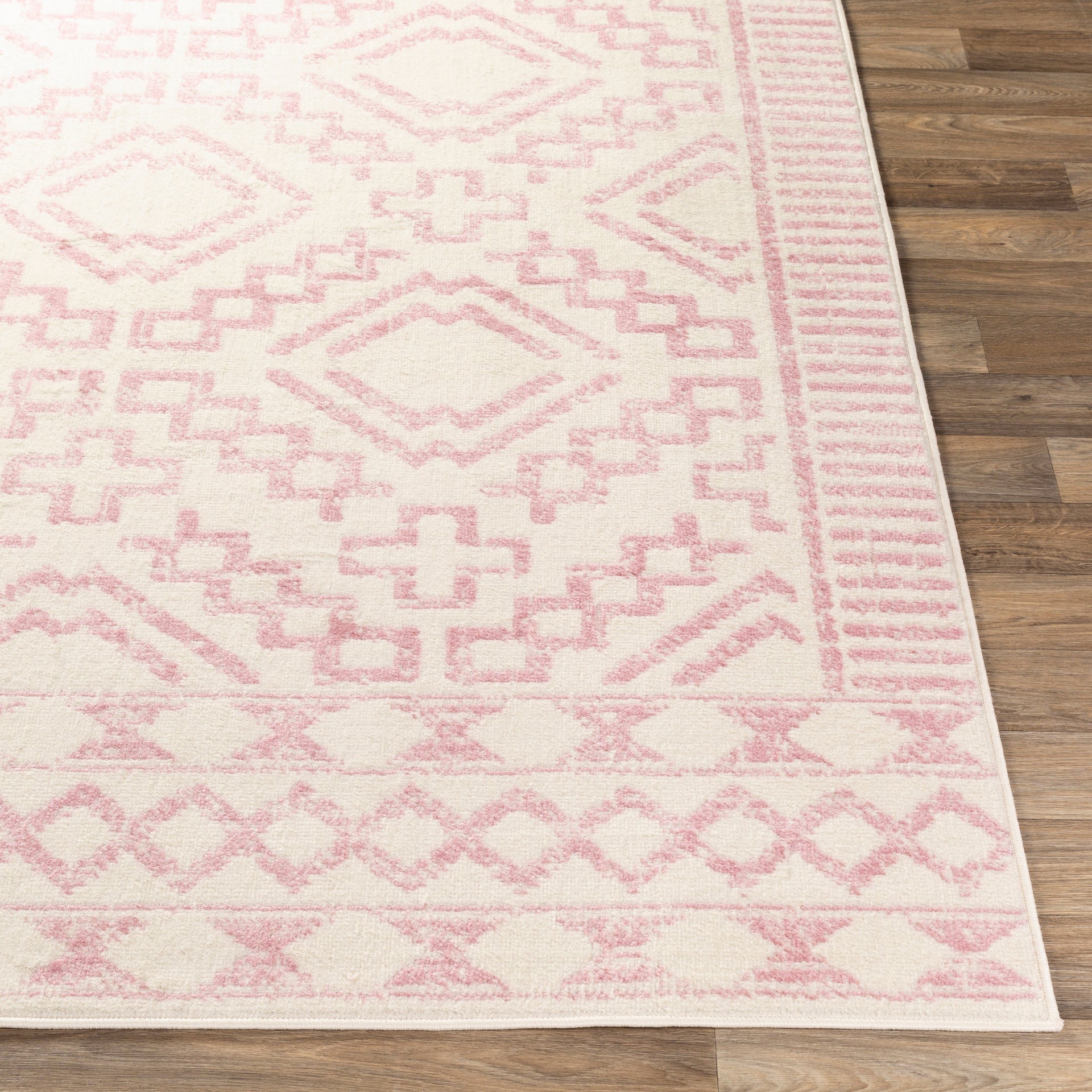 Ustad Machine Woven Rug Livabliss Ustad