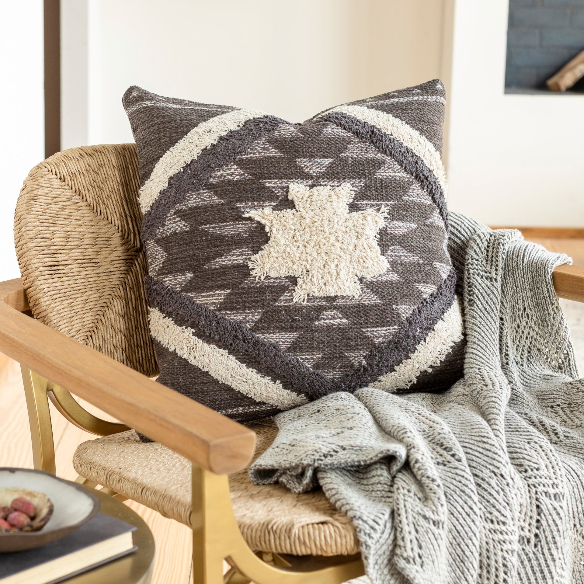 Lachlan Accent Pillow Livabliss Lachlan