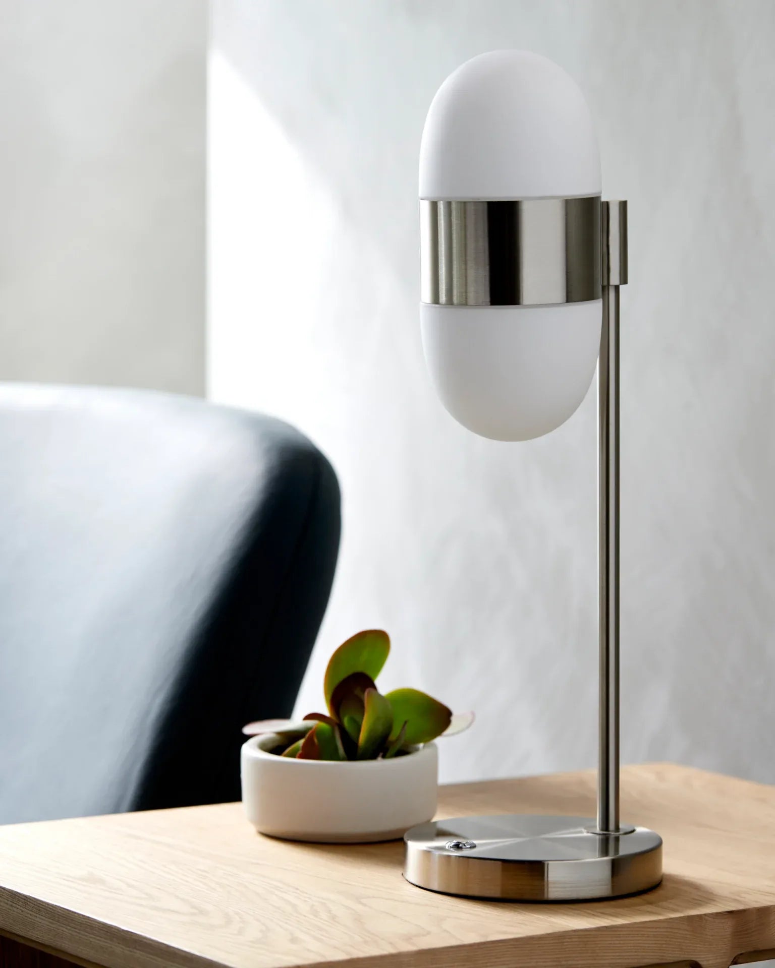Jonan Accent Table Lamp Livabliss Jonan