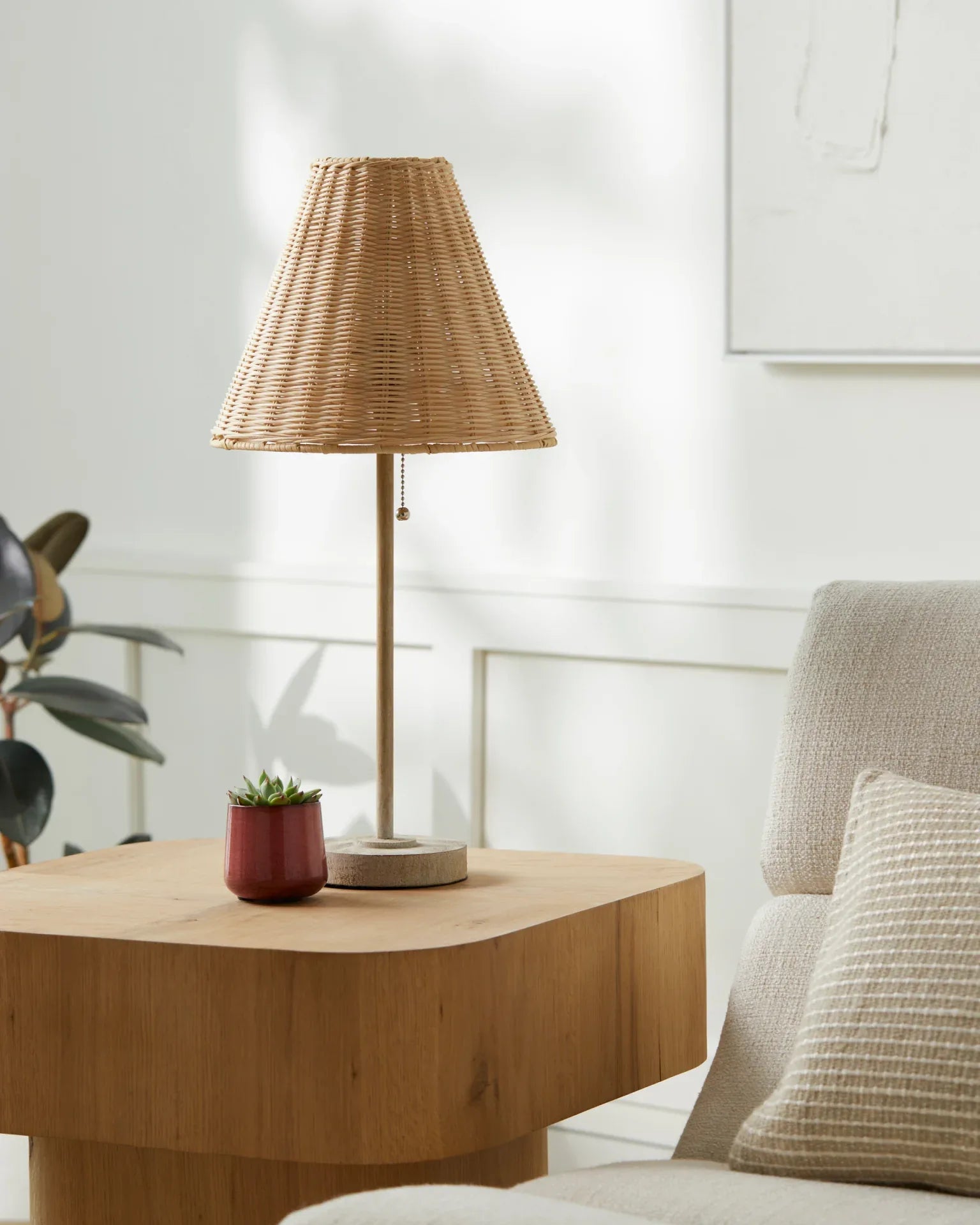 Sirocco Accent Table Lamp Livabliss Sirocco