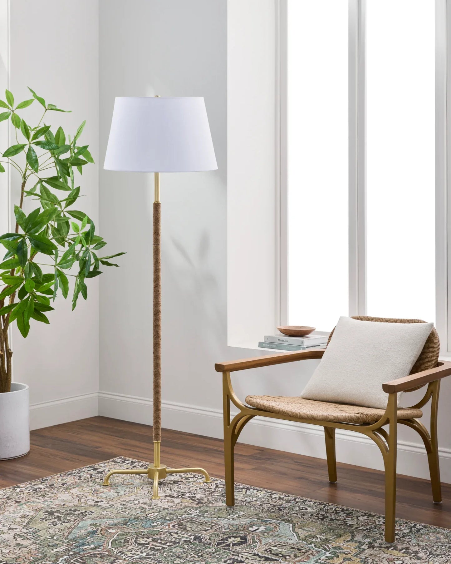 Kamo Accent Floor Lamp Livabliss Kamo