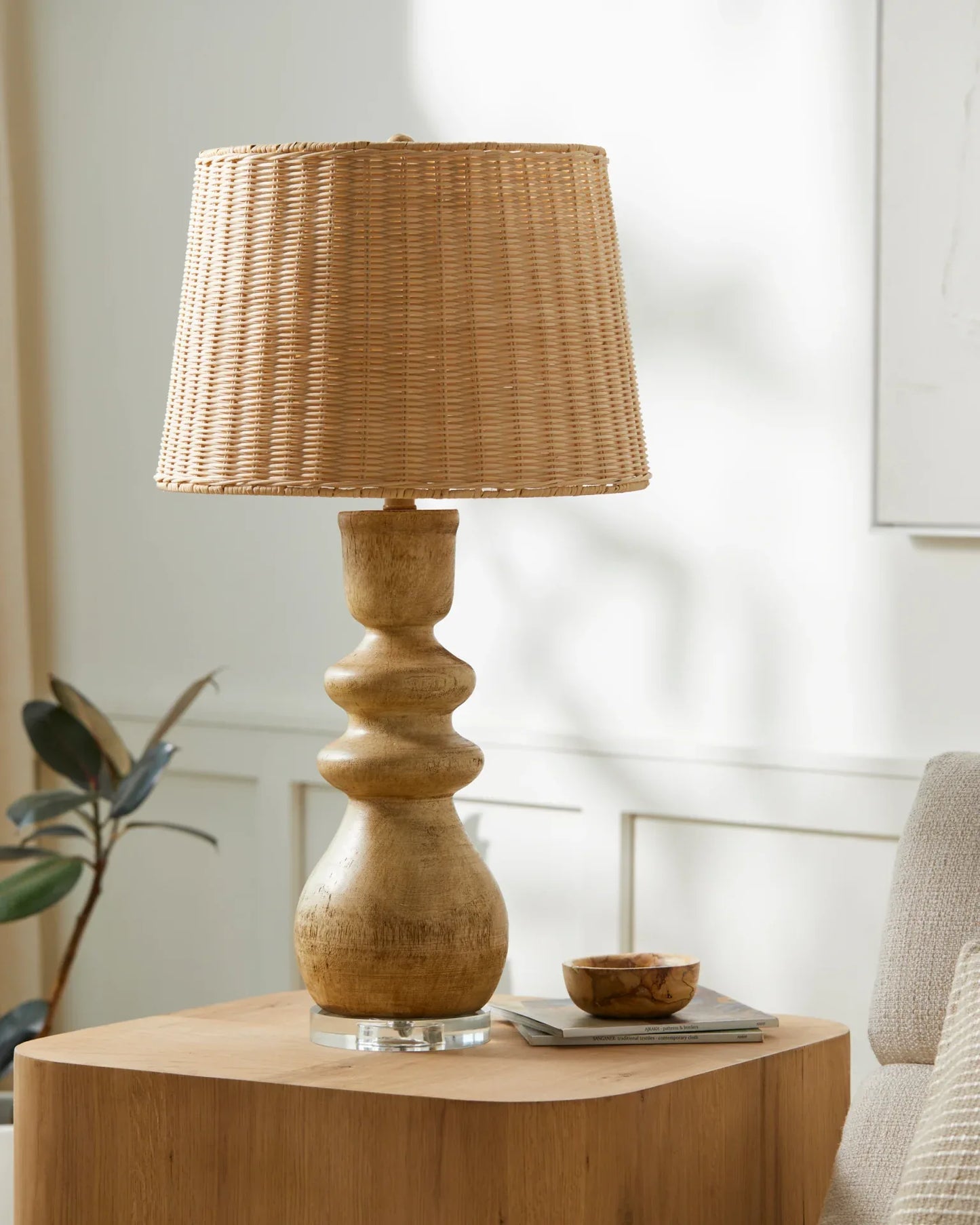 Vedruna Accent Table Lamp Livabliss Vedruna