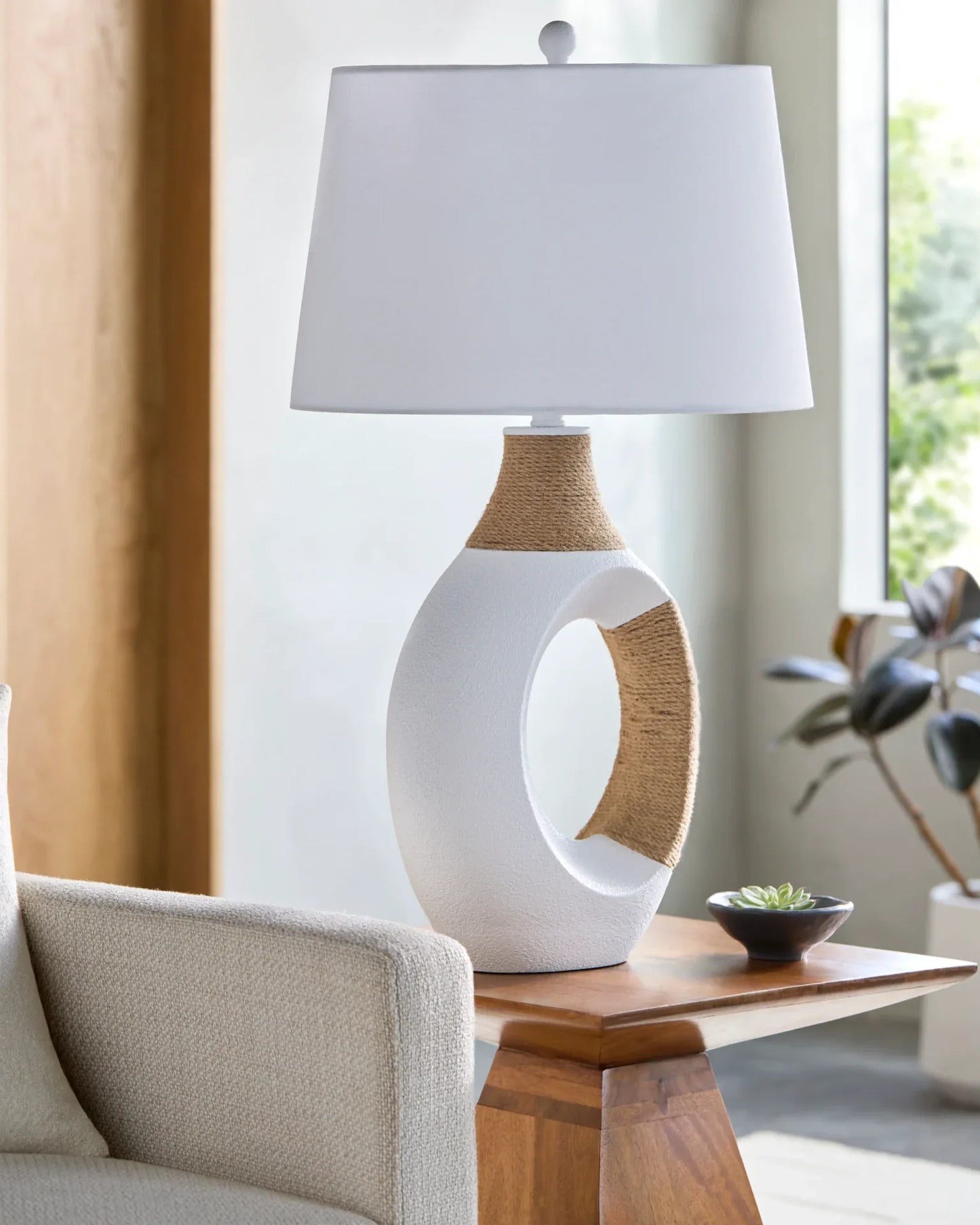 Taiyan Accent Table Lamp Livabliss Taiyan