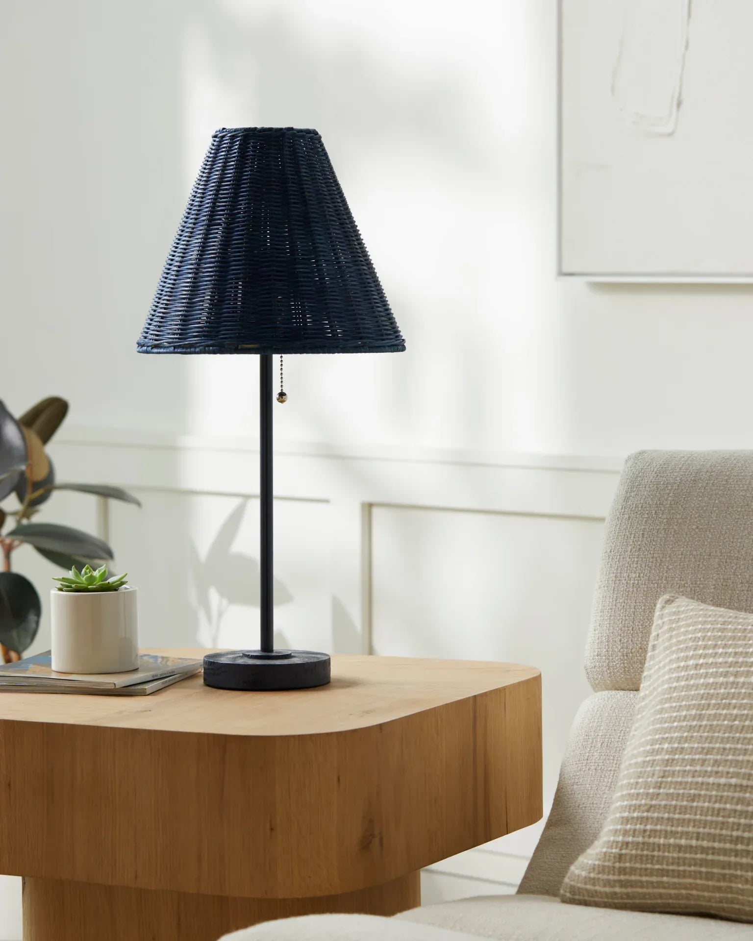 Sirocco Accent Table Lamp Livabliss Sirocco