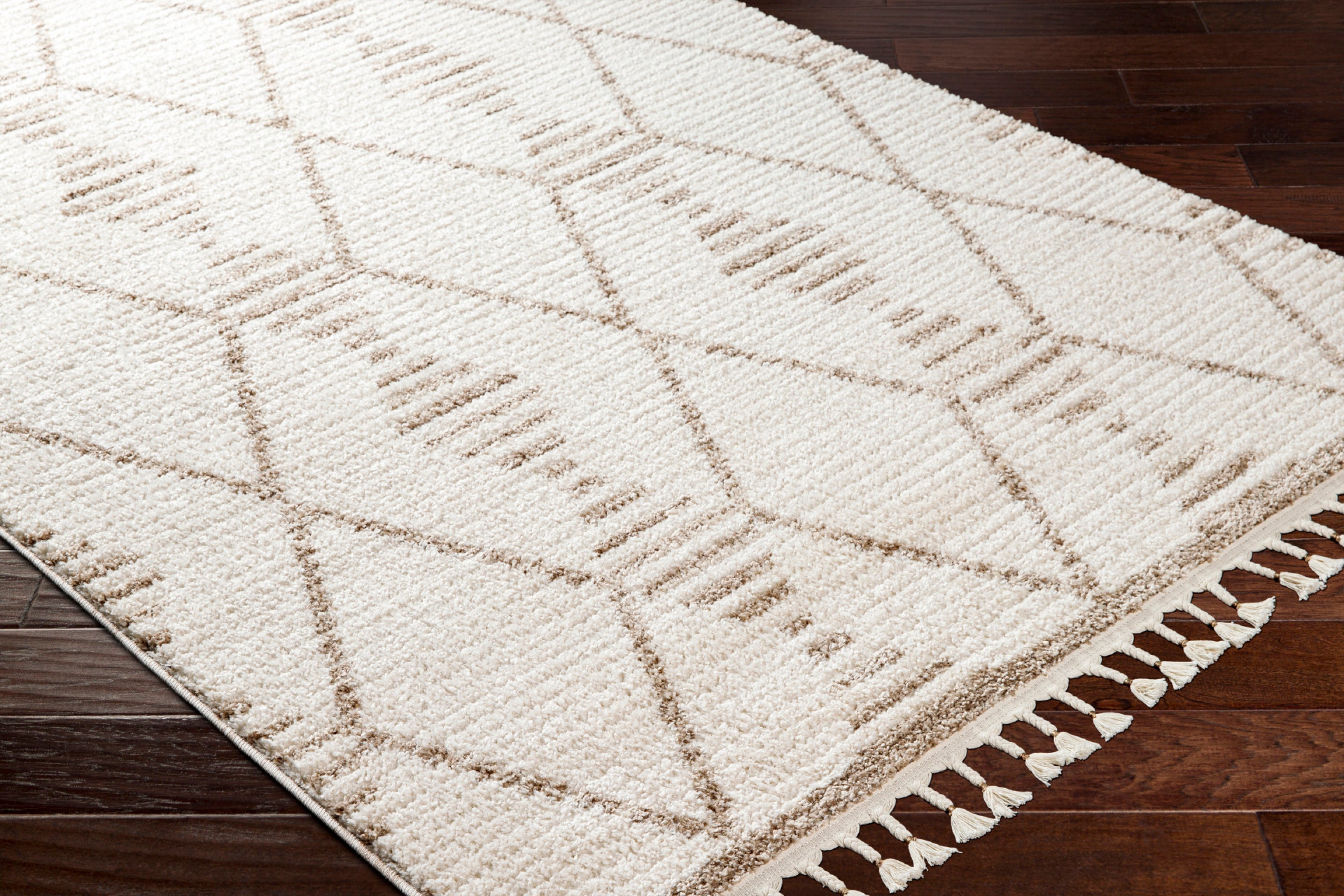 Valencia Machine Woven Rug Livabliss Valencia