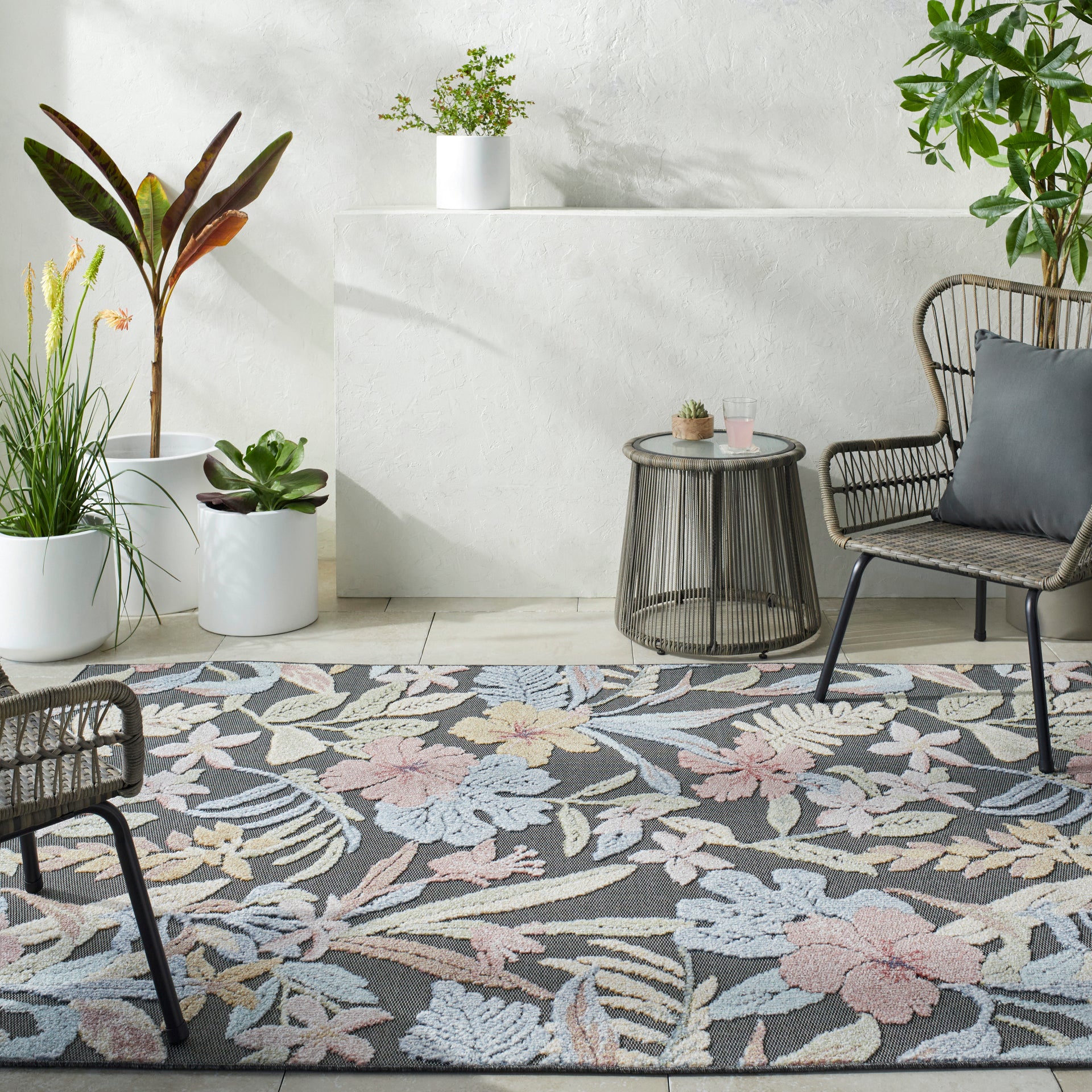 Lakeside Machine Woven Rug Livabliss Lakeside