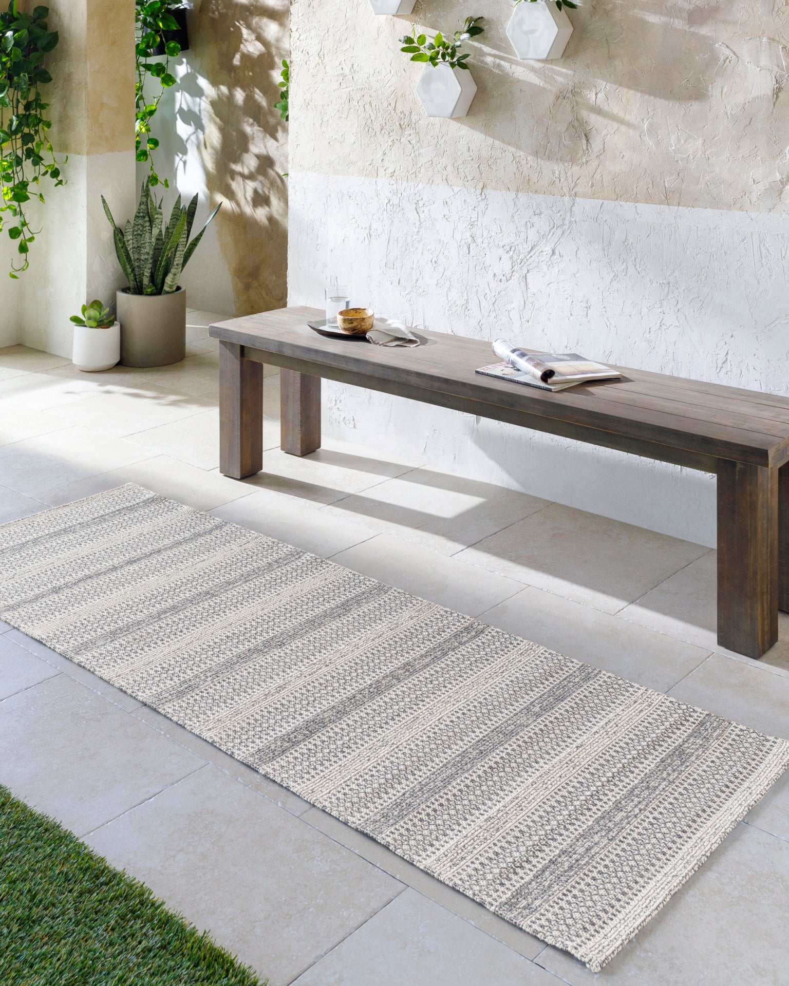 La Casa Machine Woven Rug Livabliss La Casa